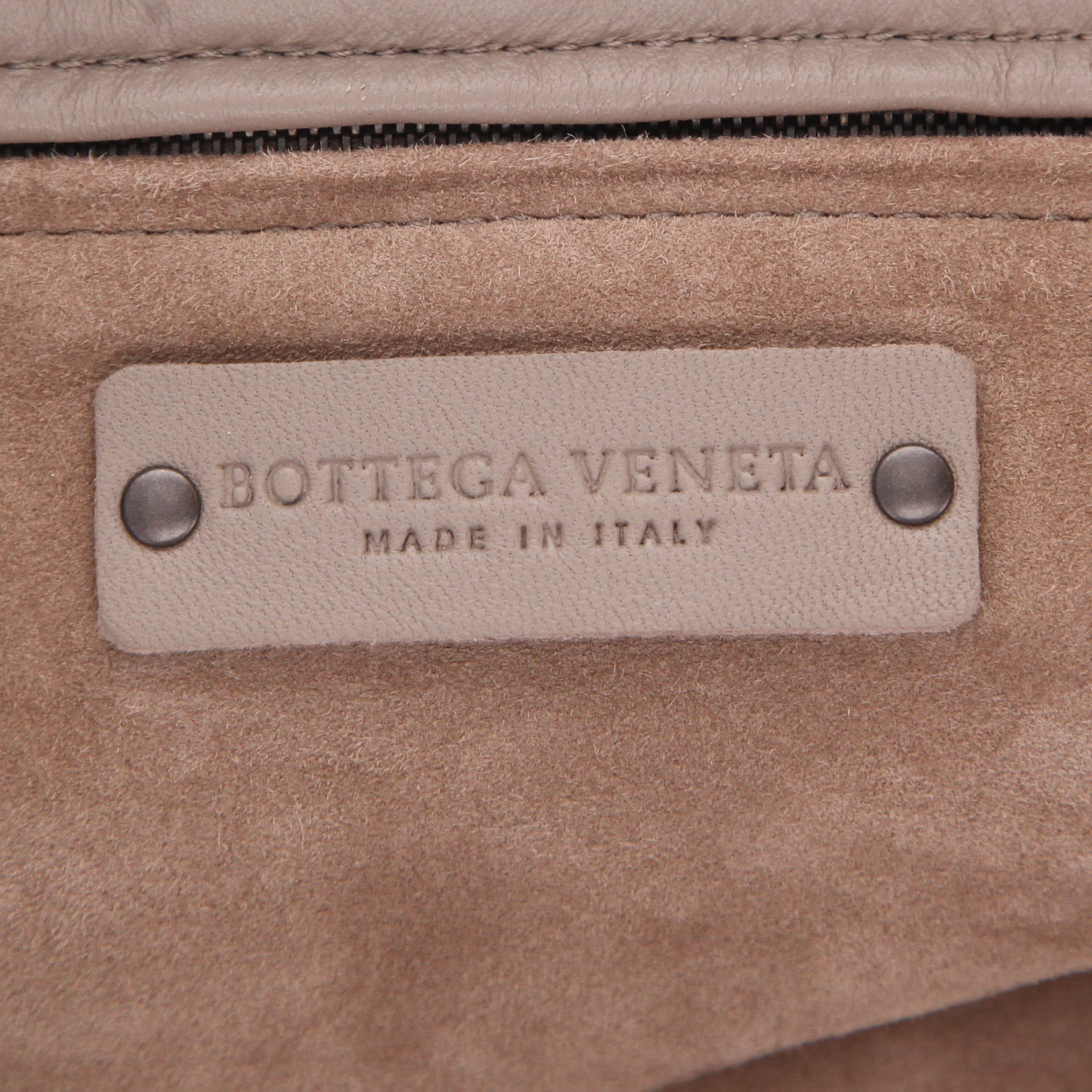 Bottega Veneta   handbag  in grey intrecciato leather - Detail D2