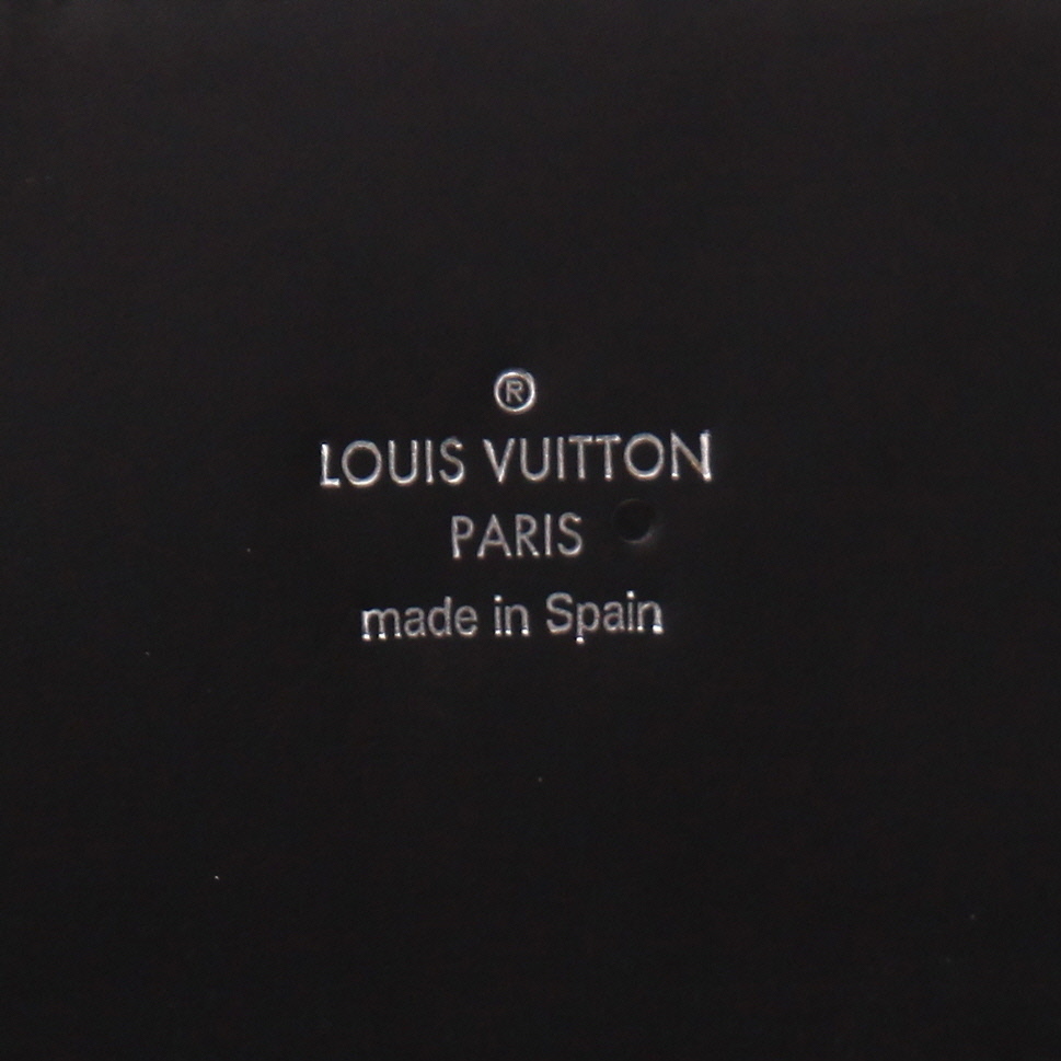 Bolso de mano Louis Vuitton  Phenix en cuero Epi negro - Detail D2