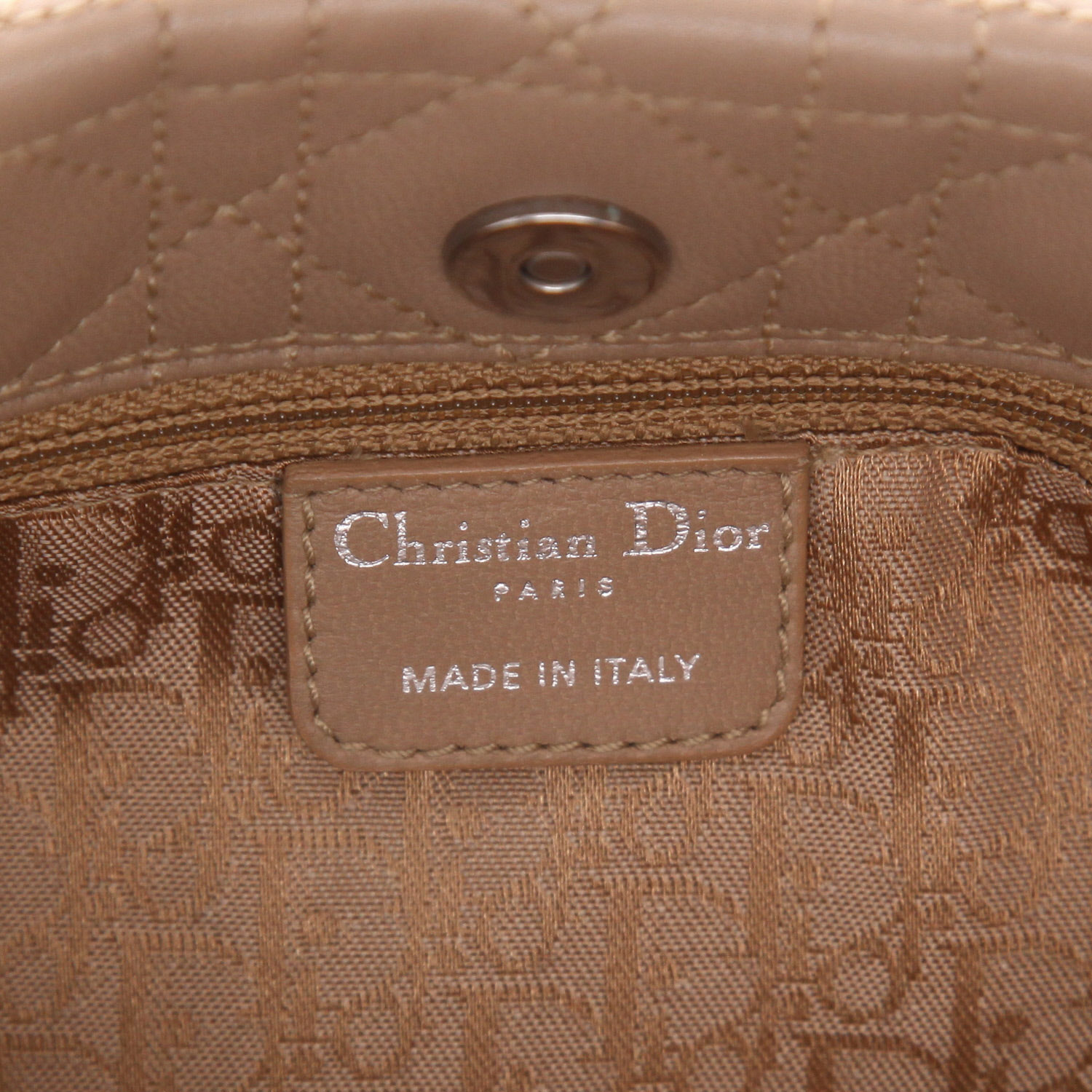 Dior   handbag  in beige leather cannage - Detail D2