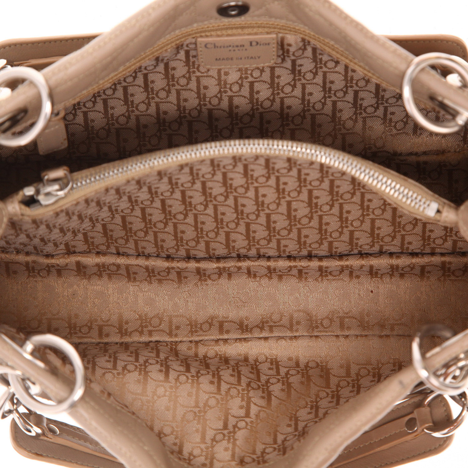 Dior handbag   in beige cannage leather - Detail D3