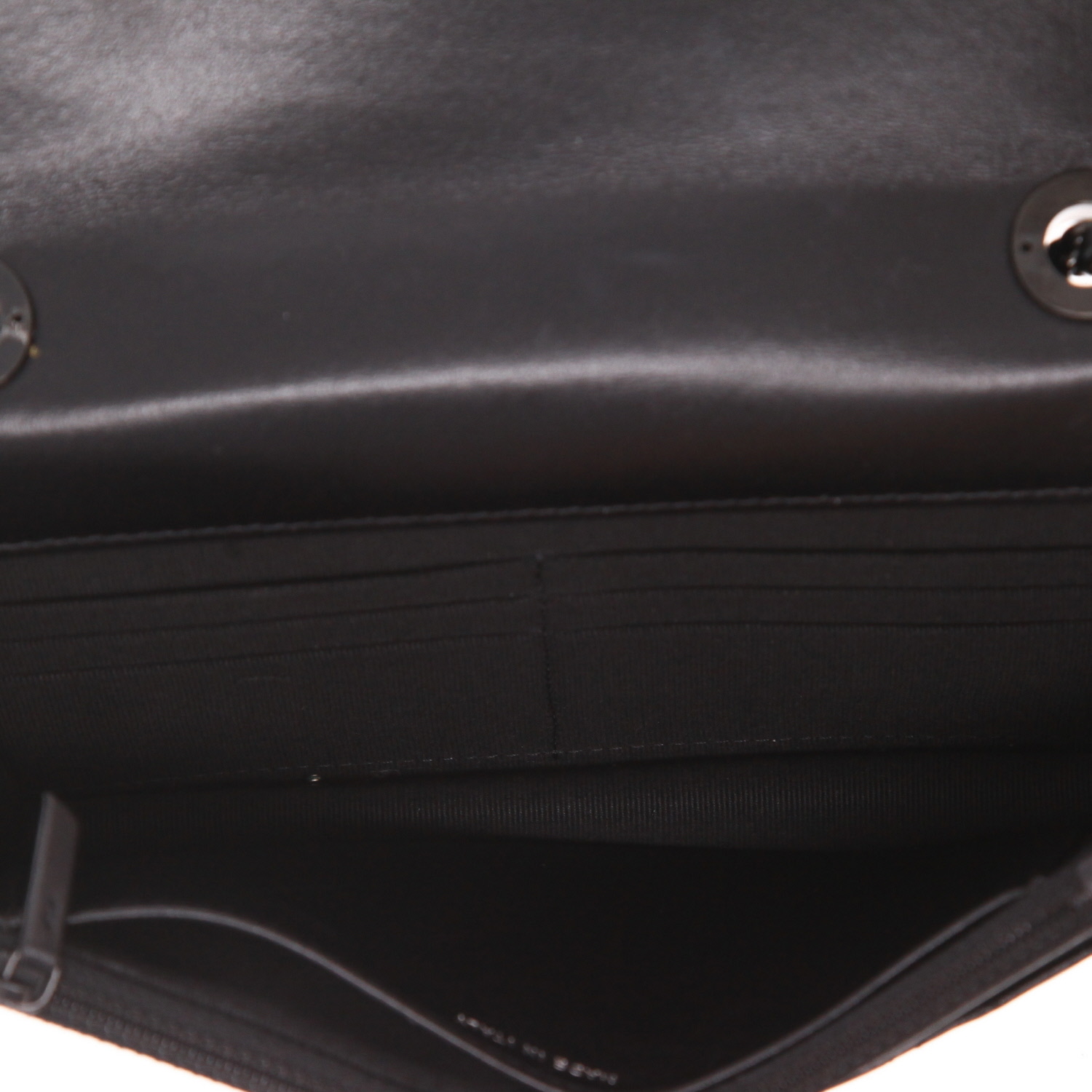 Bolso bandolera Chanel  Wallet on Chain en cuero acolchado negro - Detail D3