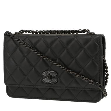Chanel  Wallet on Chain shoulder bag  in black quilted leather