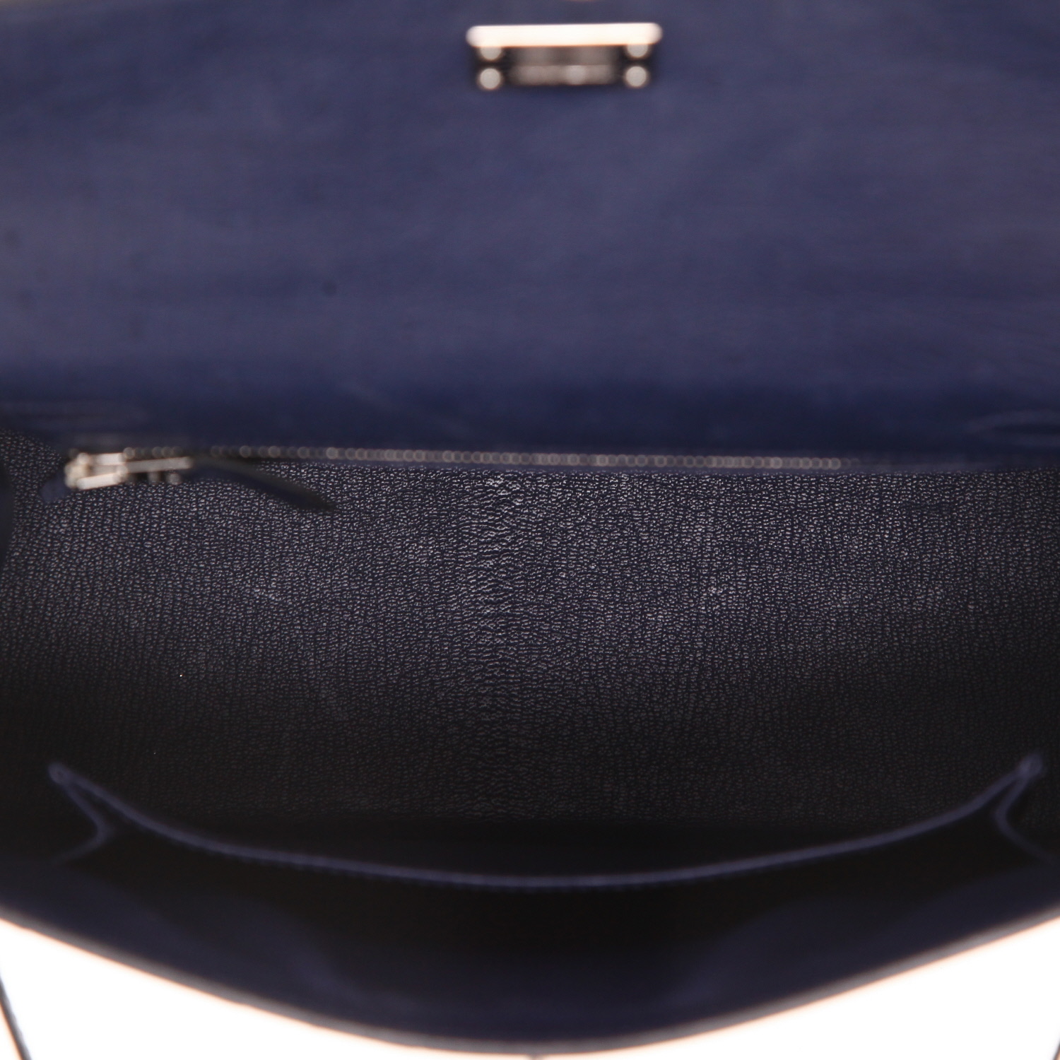 Hermès  Kelly 25 cm handbag  in blue ostrich leather - Detail D3