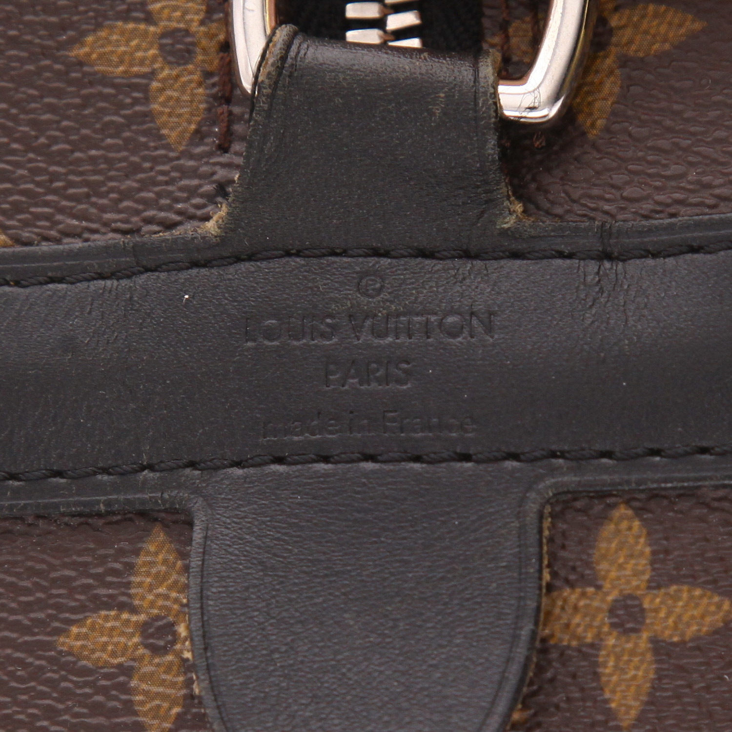 Louis Vuitton  Porte documents Voyage shoulder bag  in brown monogram canvas  and black leather - Detail D2