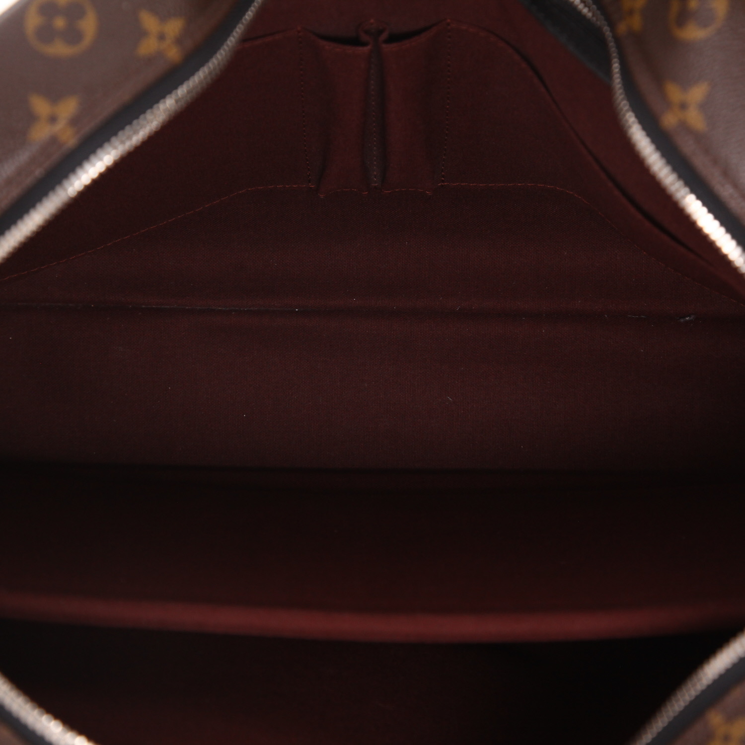 Bolso bandolera Louis Vuitton  Porte documents Voyage en lona Monogram marrón y cuero negro - Detail D3