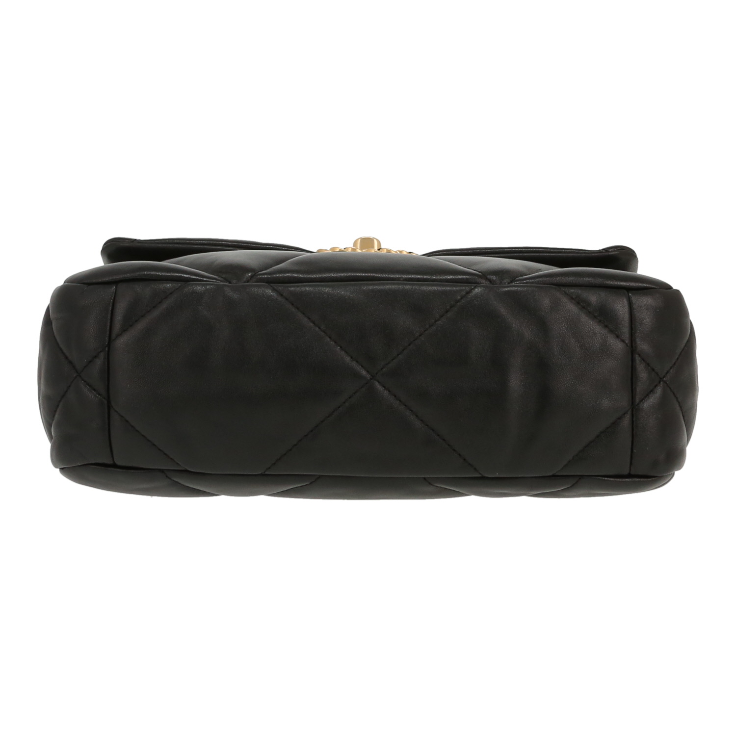Chanel  19 shoulder bag  in black quilted leather - Detail D1