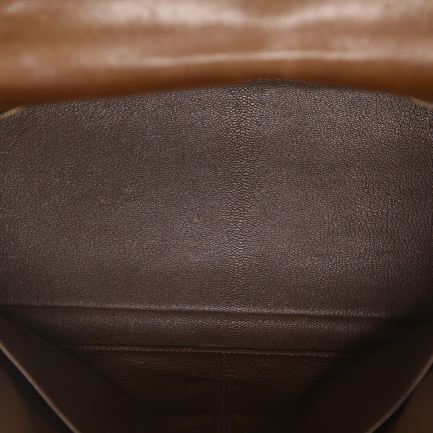 Sac à main Hermès  Kelly 35 cm en cuir Barénia vert-olive - Detail D3