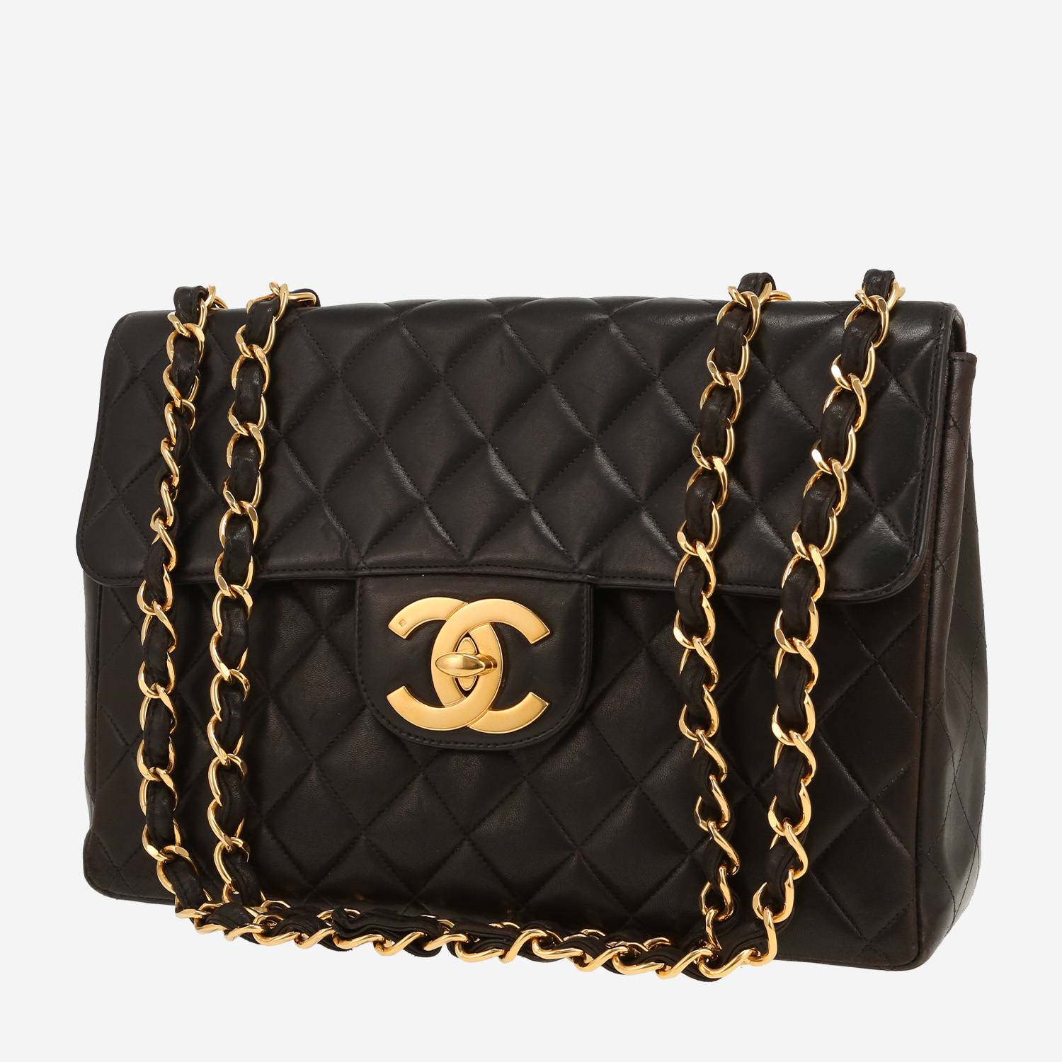 Chanel  Timeless Jumbo handbag  in black quilted leather