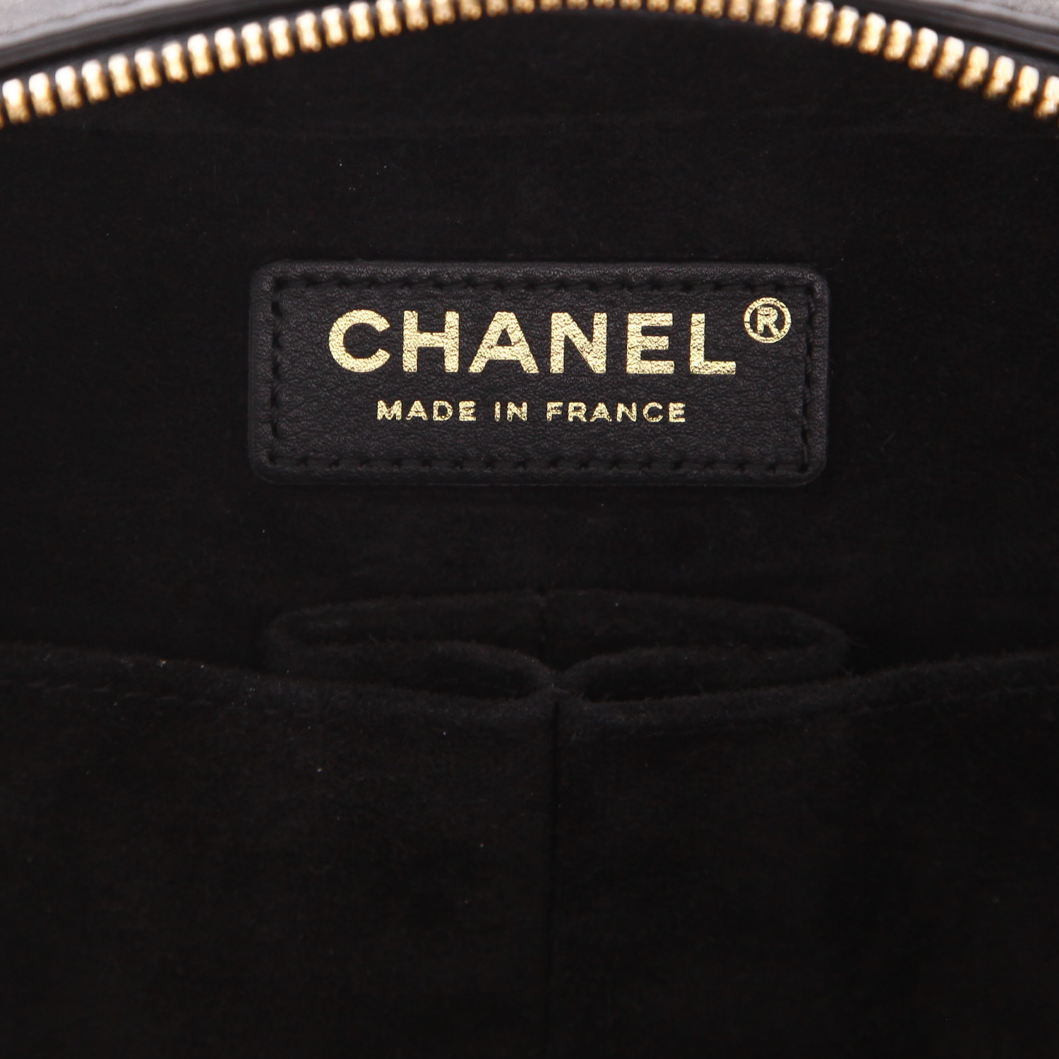 Chanel   handbag  in black quilted leather - Detail D2