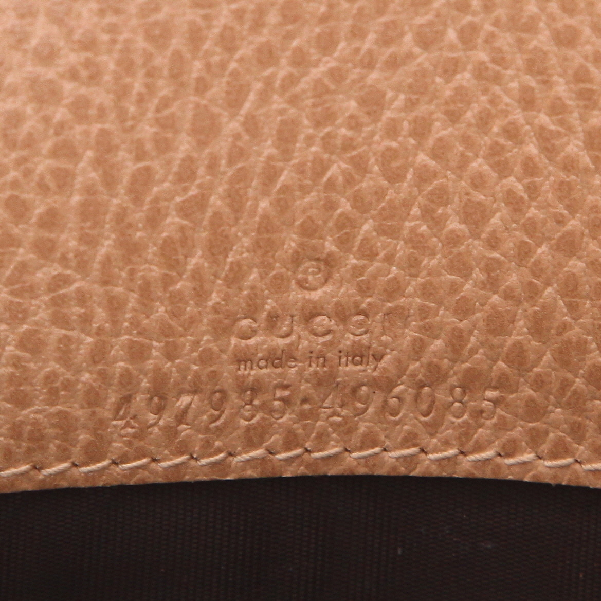 Gucci   shoulder bag  in beige grained leather - Detail D2