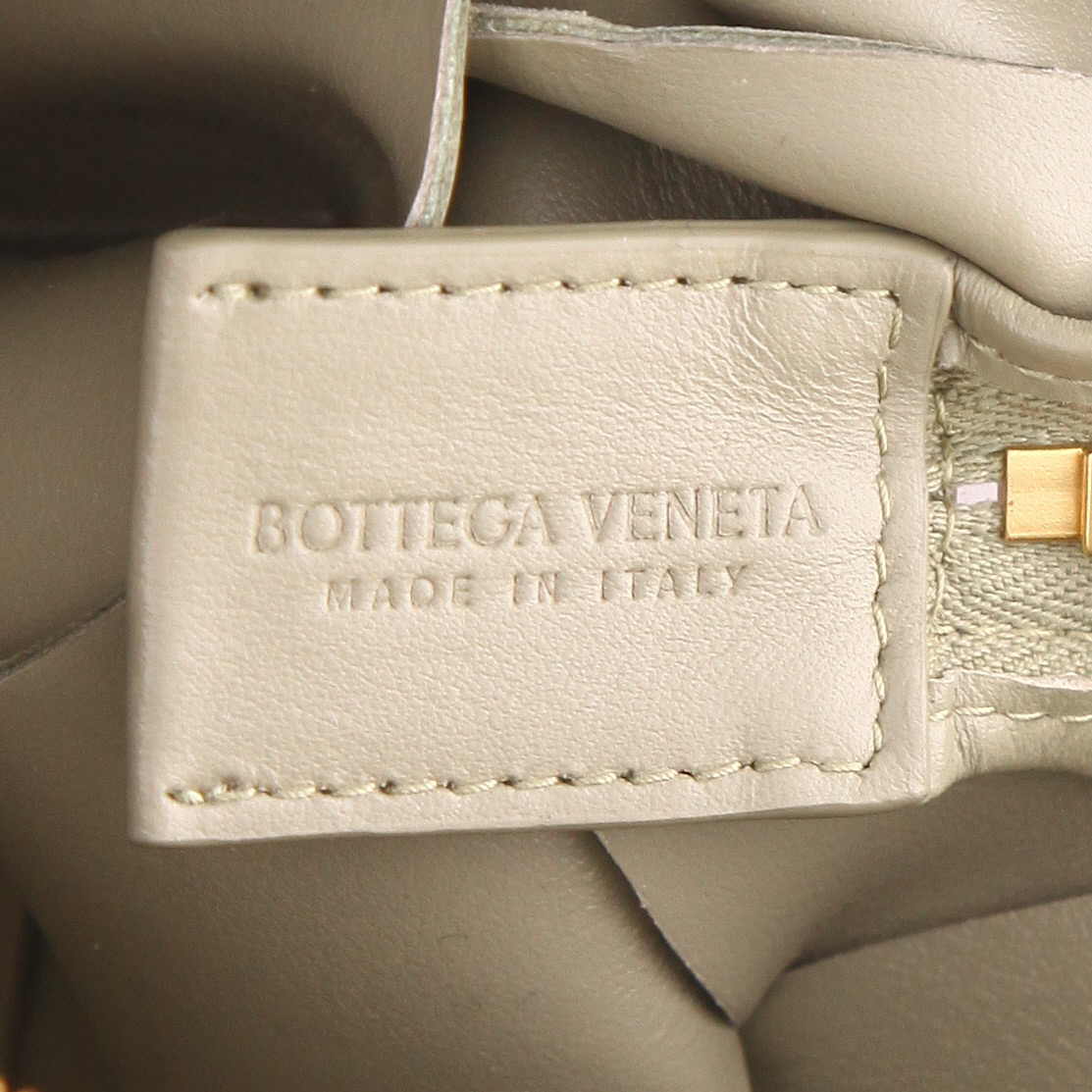 Borsa a tracolla Bottega Veneta  Camera mini  in pelle intrecciata verde kaki - Detail D2