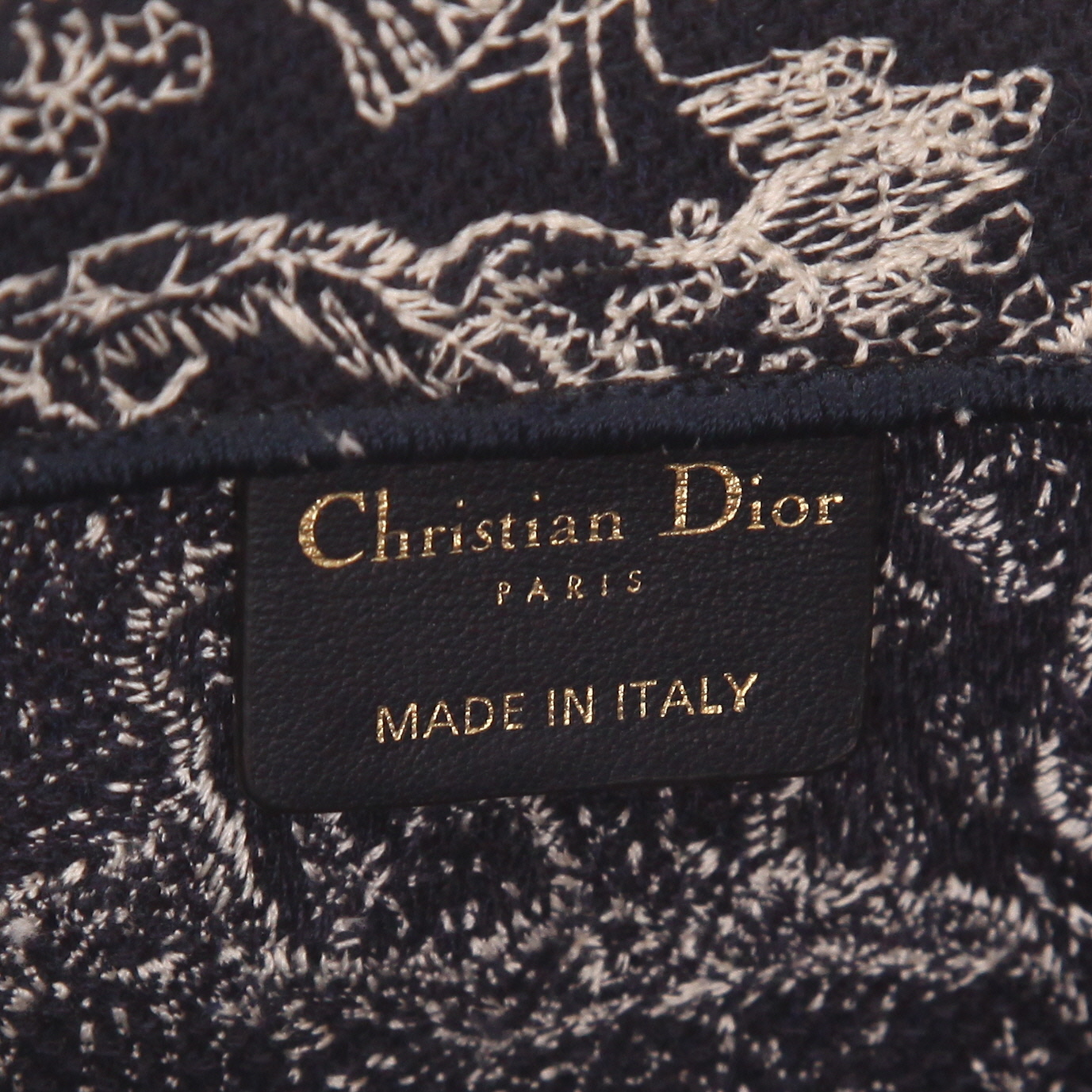 Sac cabas Dior  Book Tote moyen modèle  en toile imprimée à motifs blanche et bleue - Detail D2