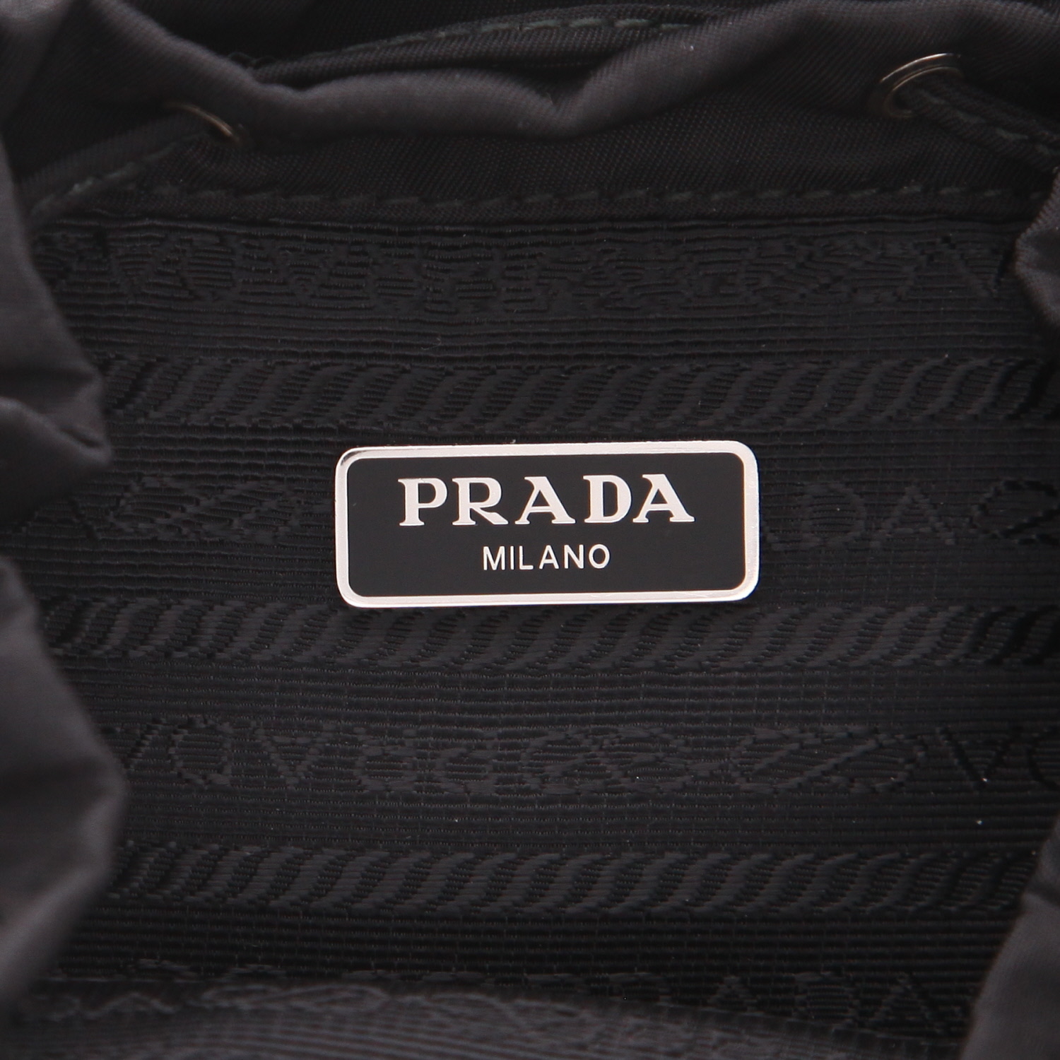 Sac bandoulière Prada   en toile et cuir noire - Detail D2