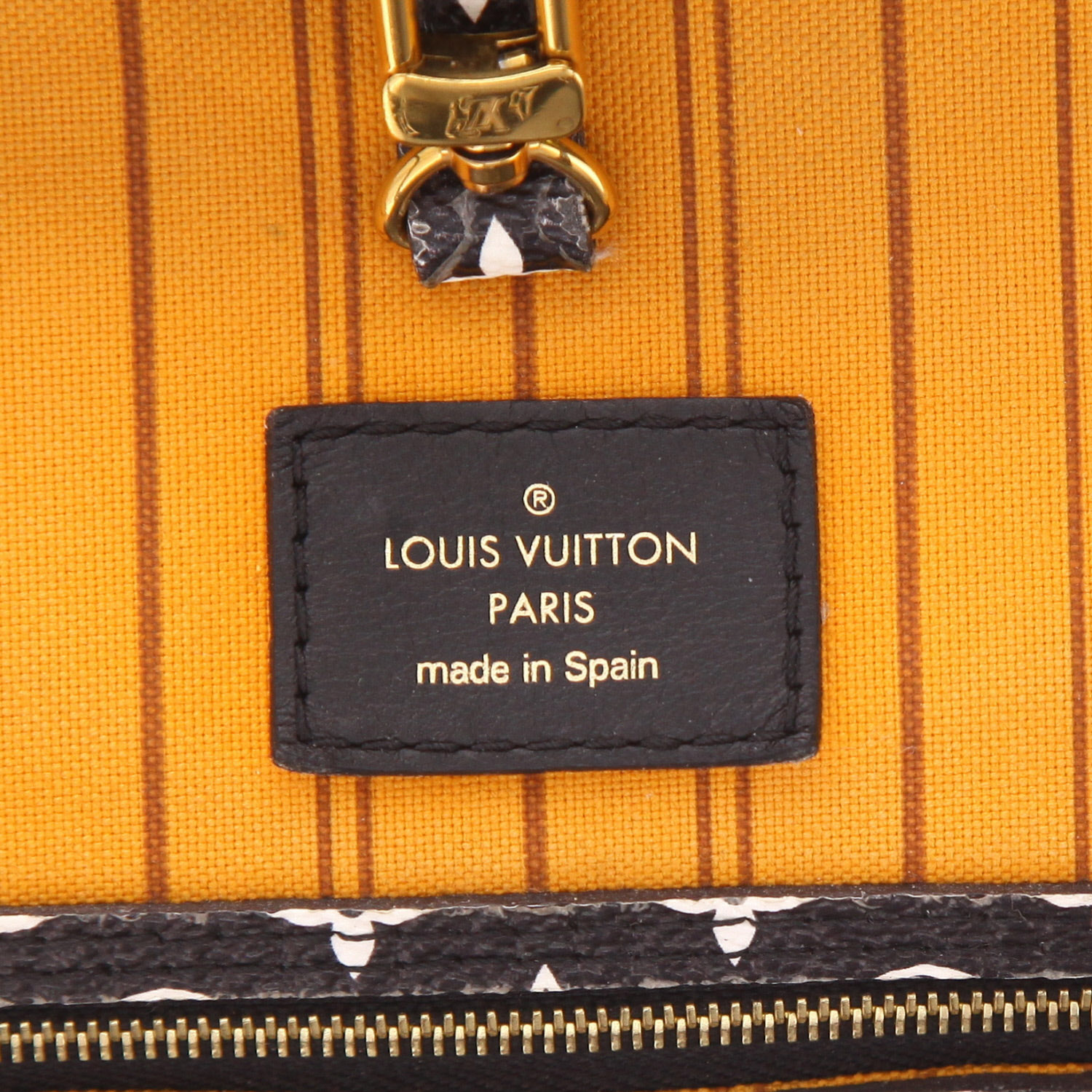 Bolso Cabás Louis Vuitton  Neverfull en lona Monogram revestida negra - Detail D2