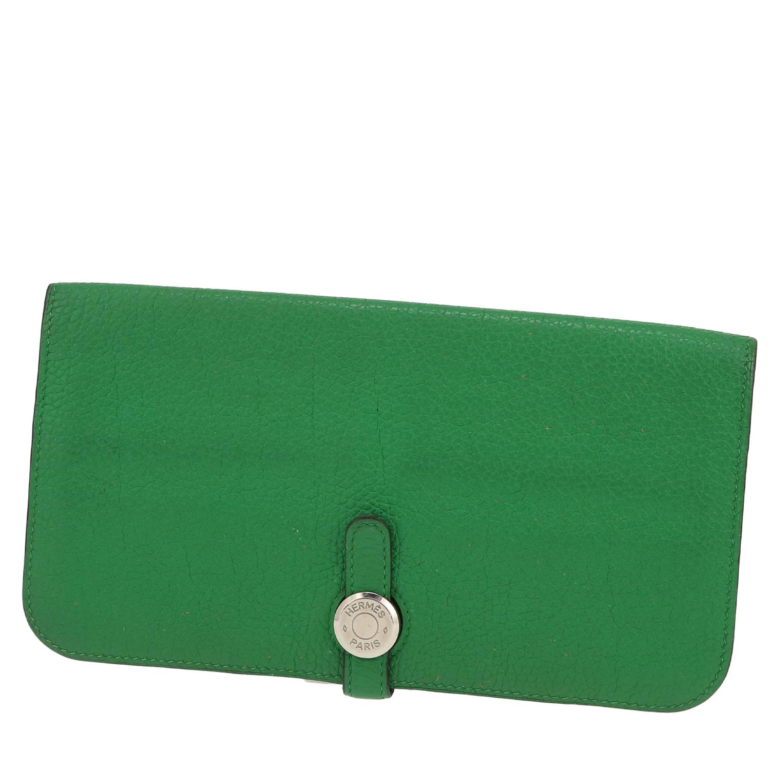 Portefeuille Hermès Dogon en cuir taurillon clémence vert