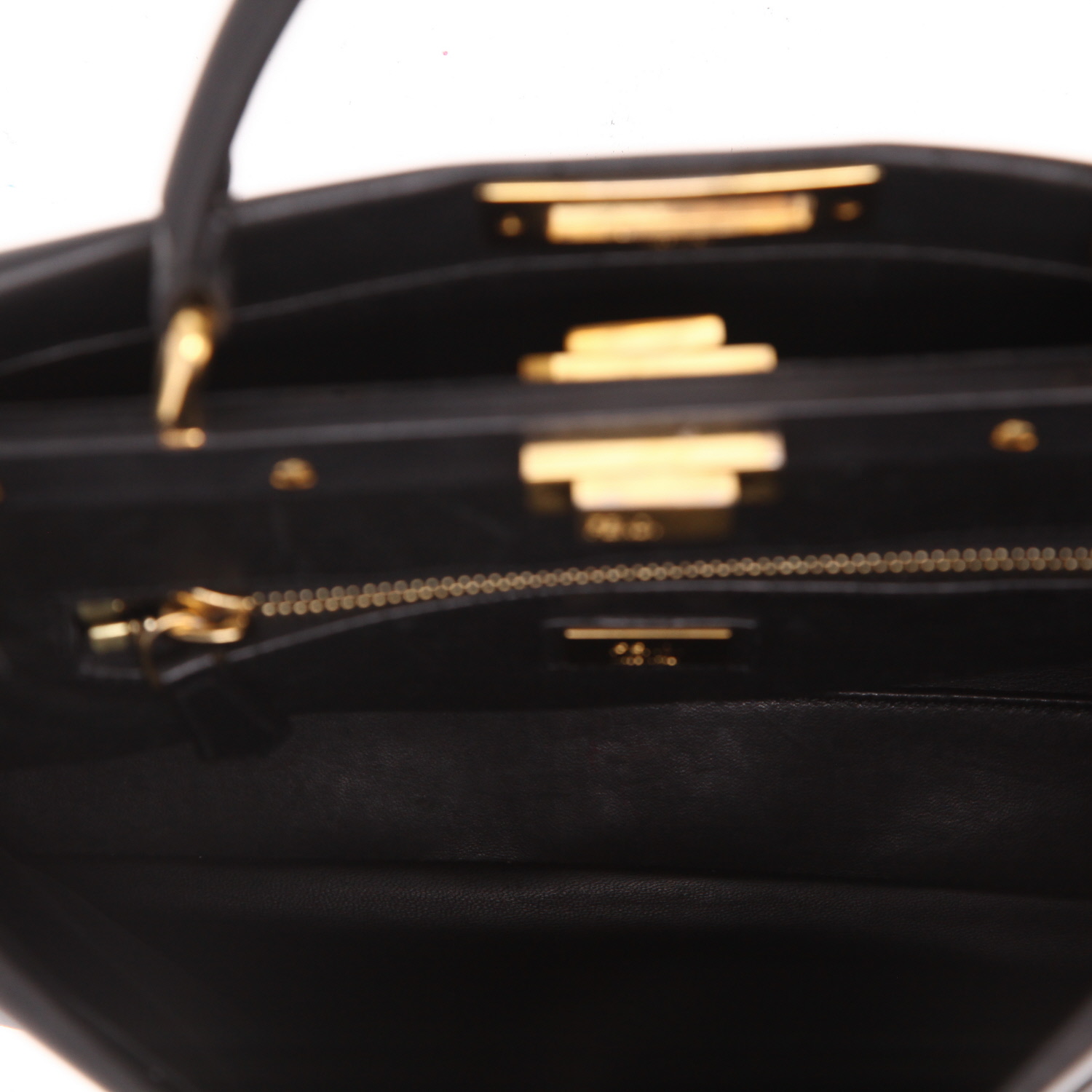 Fendi  Peekaboo medium model  handbag  in black leather - Detail D3