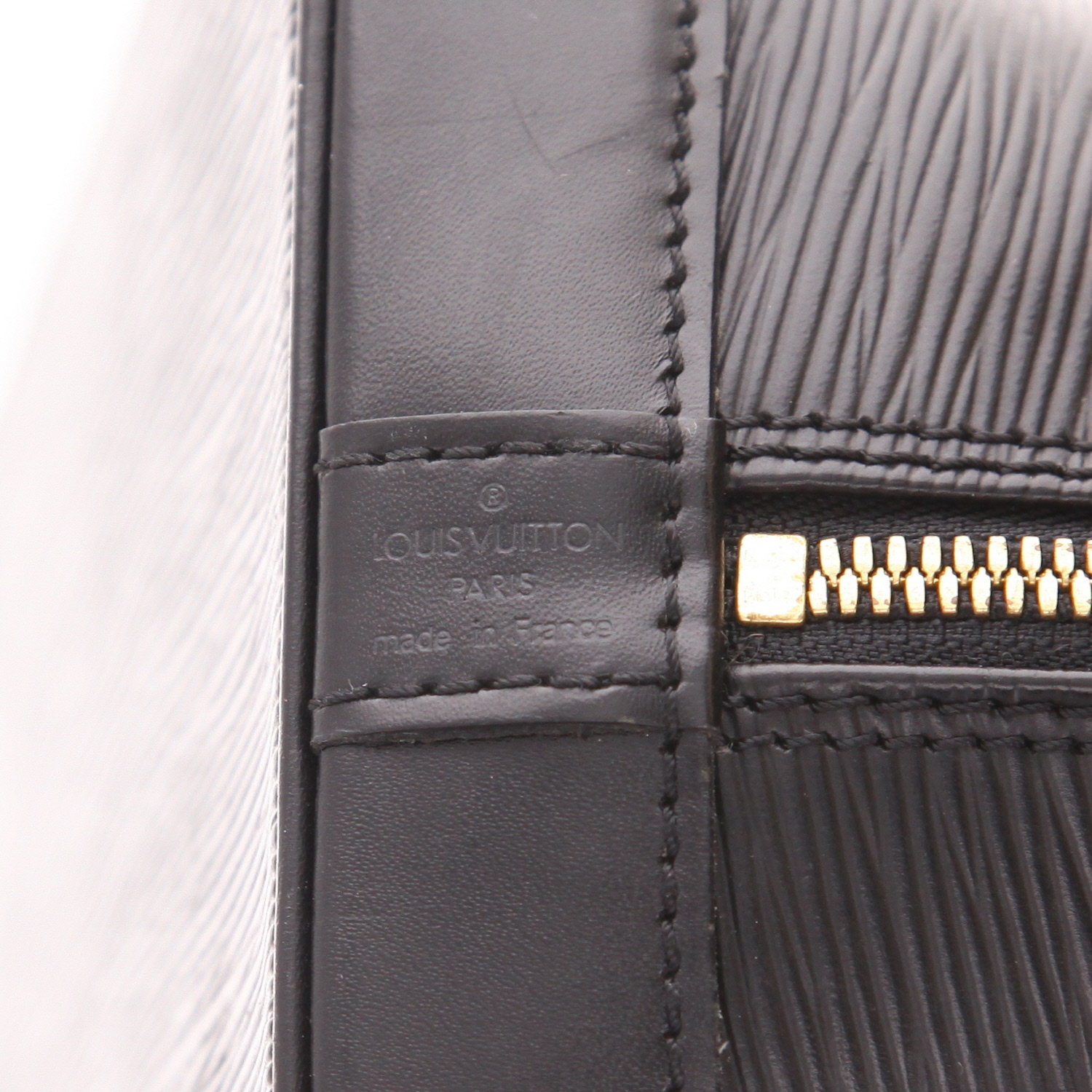 Louis Vuitton  Alma handbag  in black epi leather - Detail D2
