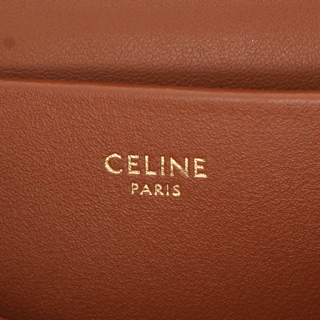 Bolso bandolera Celine  Victoire Teen en tejido "Triomphe" marrón y cuero marrón - Detail D2