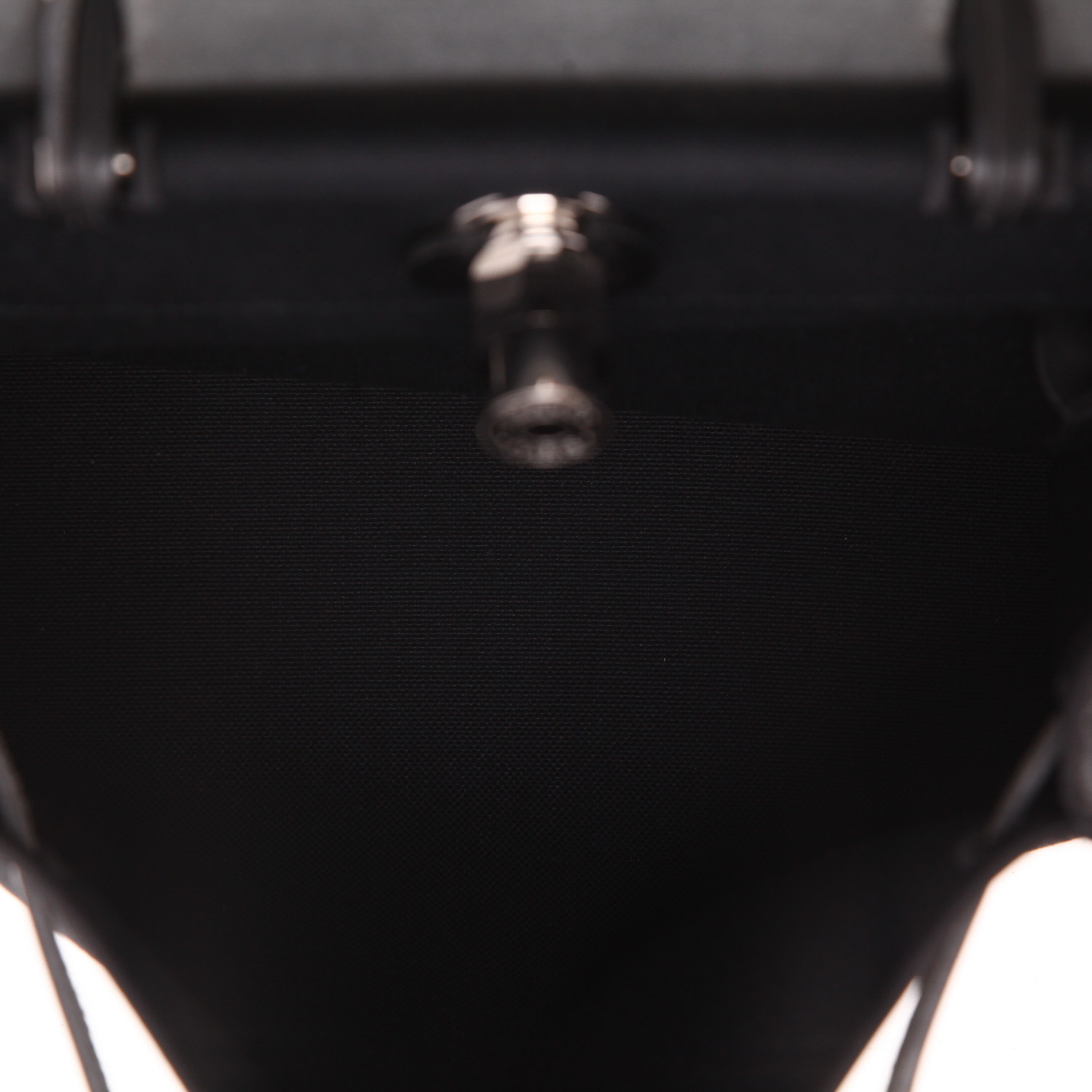 Hermès Herbag handbag in black canvas and black leather - Detail D3