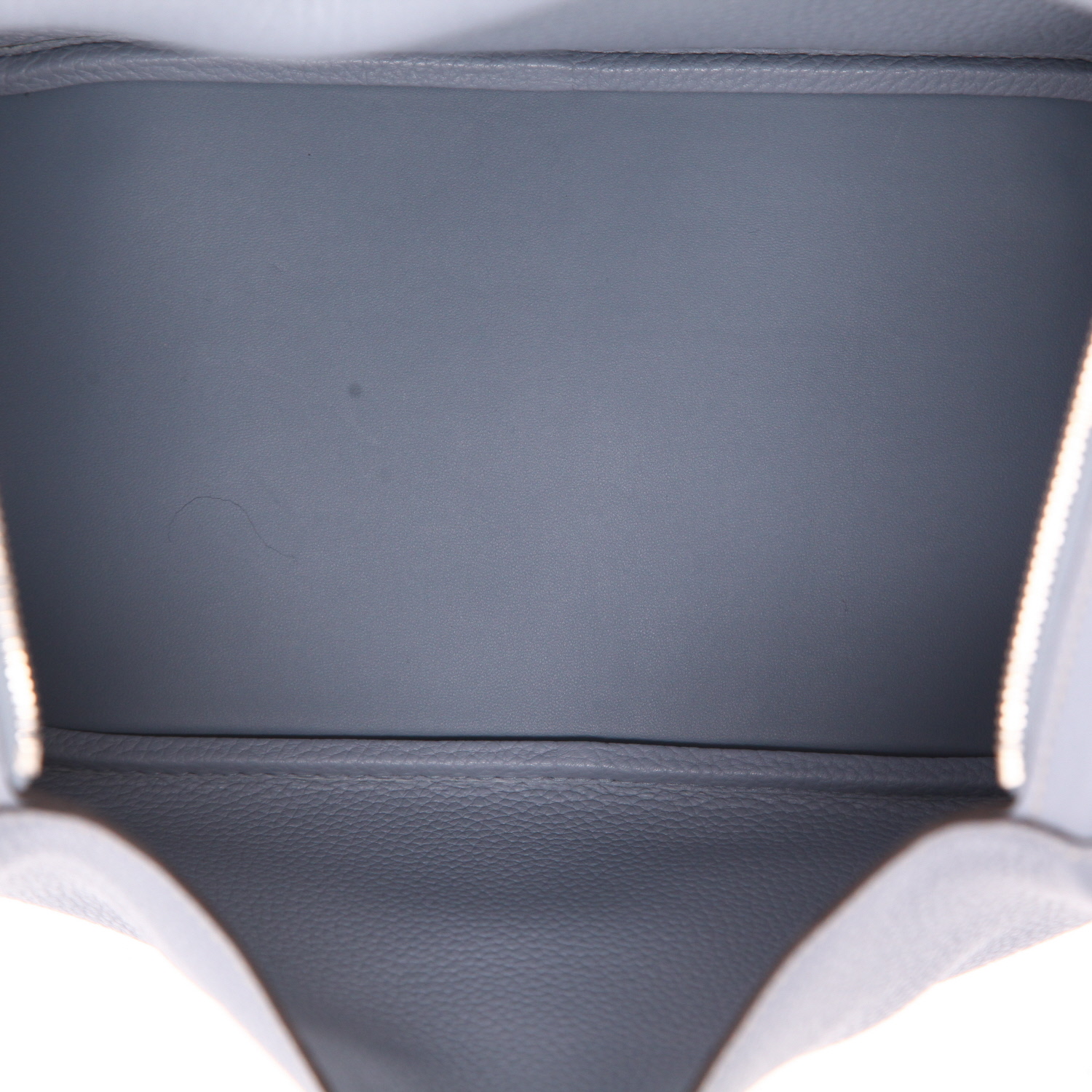 Bolso de mano Hermès  Lindy 30 cm en cuero taurillon clémence Bleu Lin - Detail D3