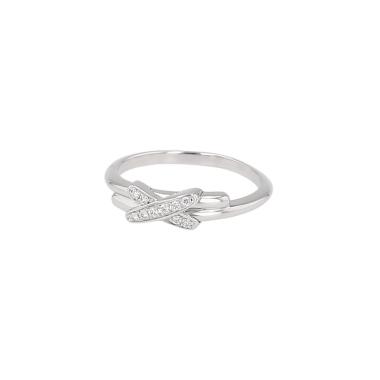 Bague Chaumet Jeux de Liens petit modèle en or blanc et diamants