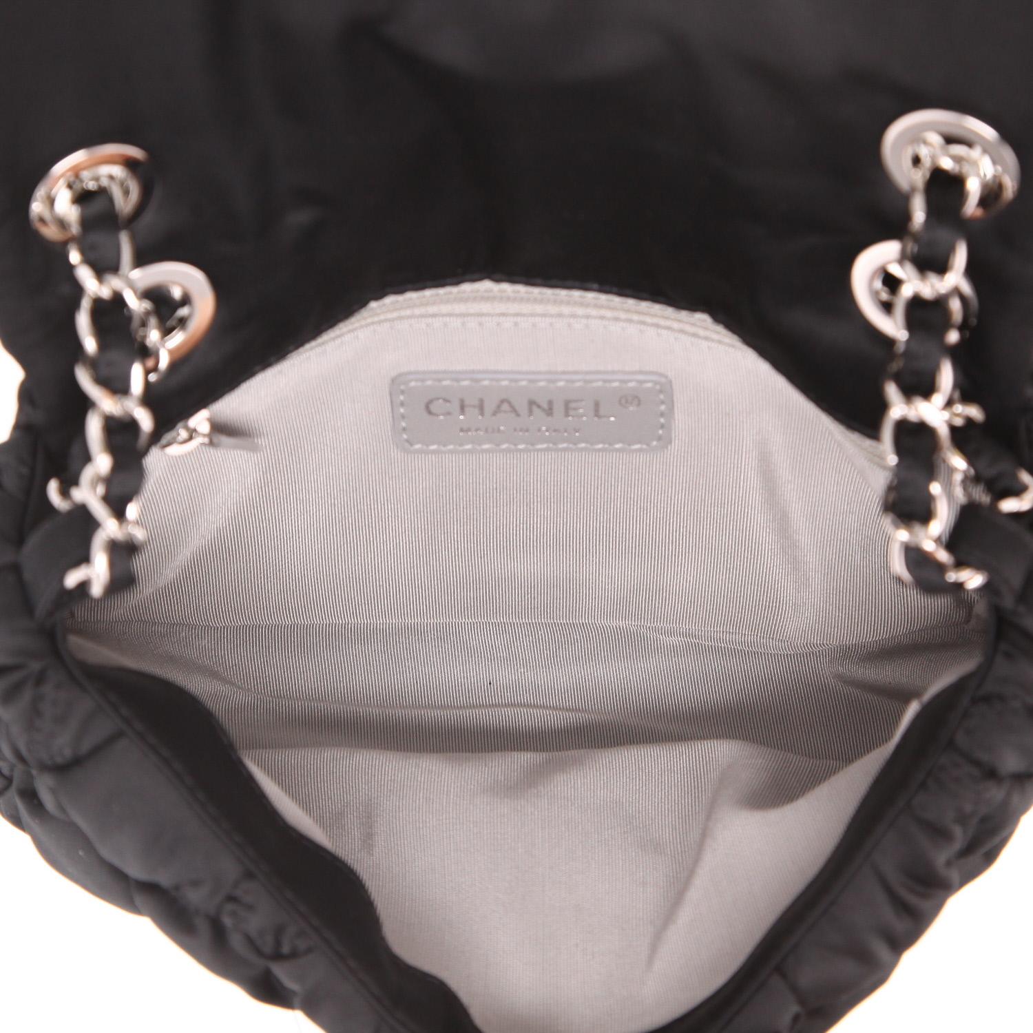Bolso bandolera Chanel   en lona negra - Detail D3