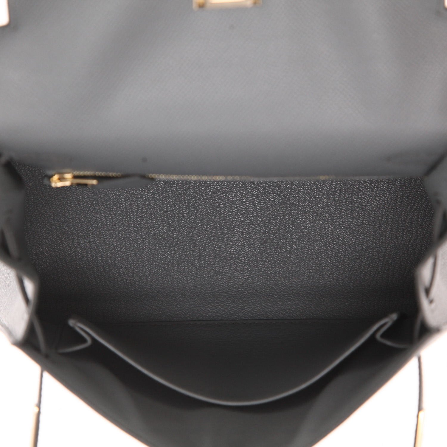 Sac à main Hermès  Kelly 25 cm en cuir epsom vert Amande - Detail D3