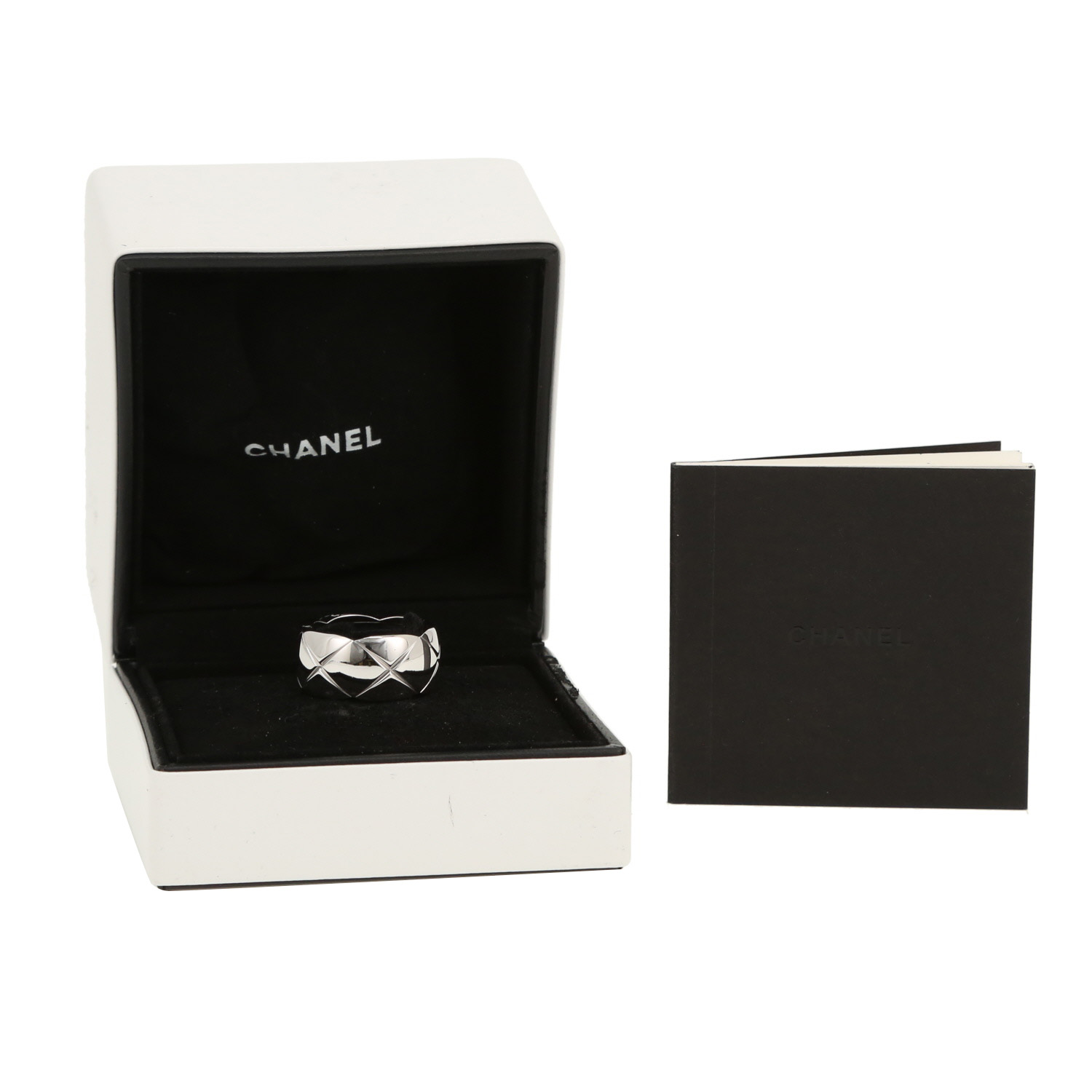 Chanel Coco Crush large model ring in white gold - Detail D2