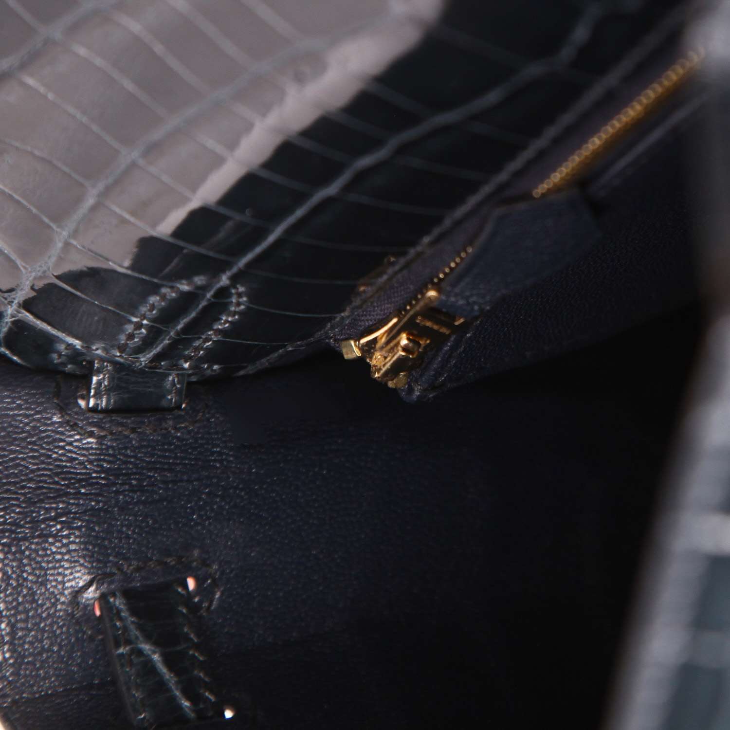 Sac à main Hermès  Kelly 25 cm en crocodile niloticus Vert Rousseau - Detail D4