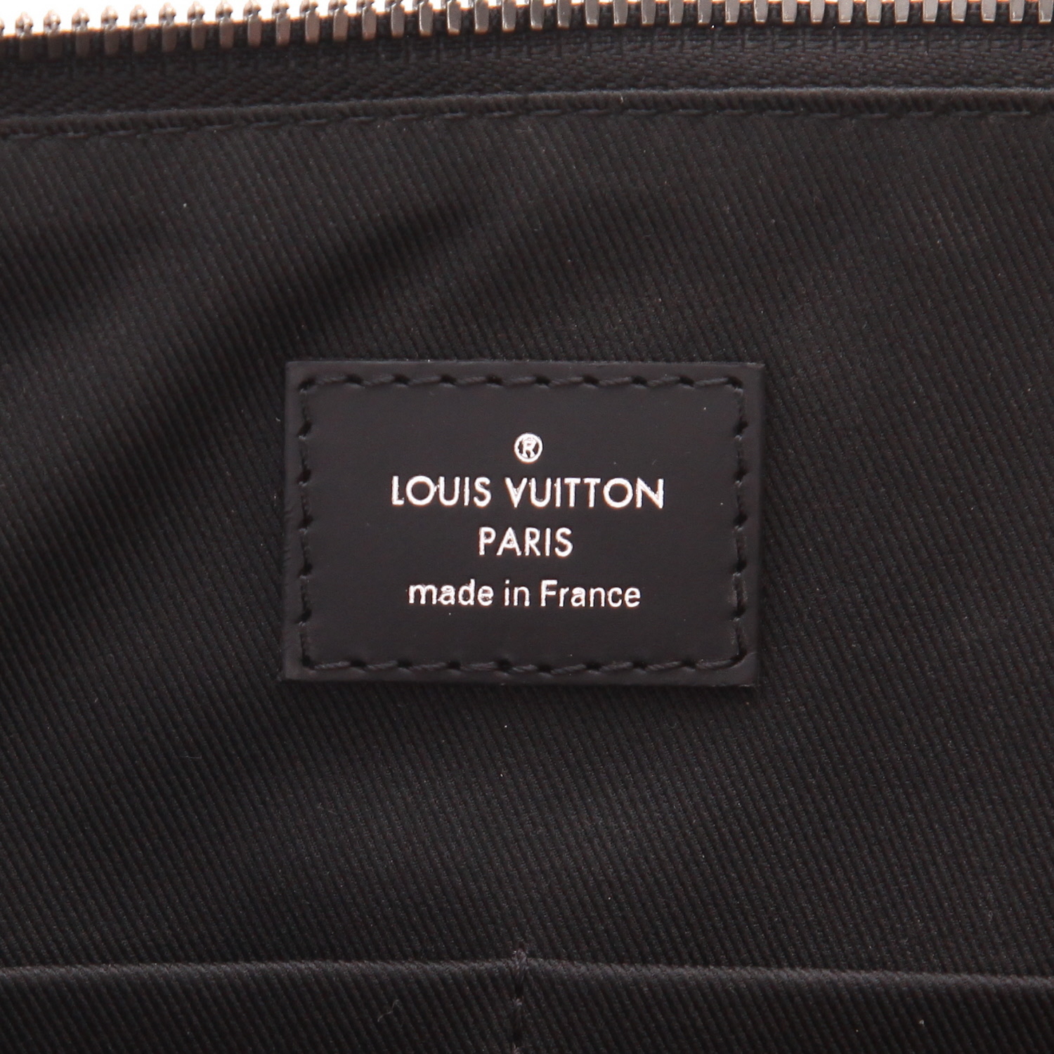Louis Vuitton  Explorer briefcase  in grey Graphite monogram canvas  and black leather - Detail D2