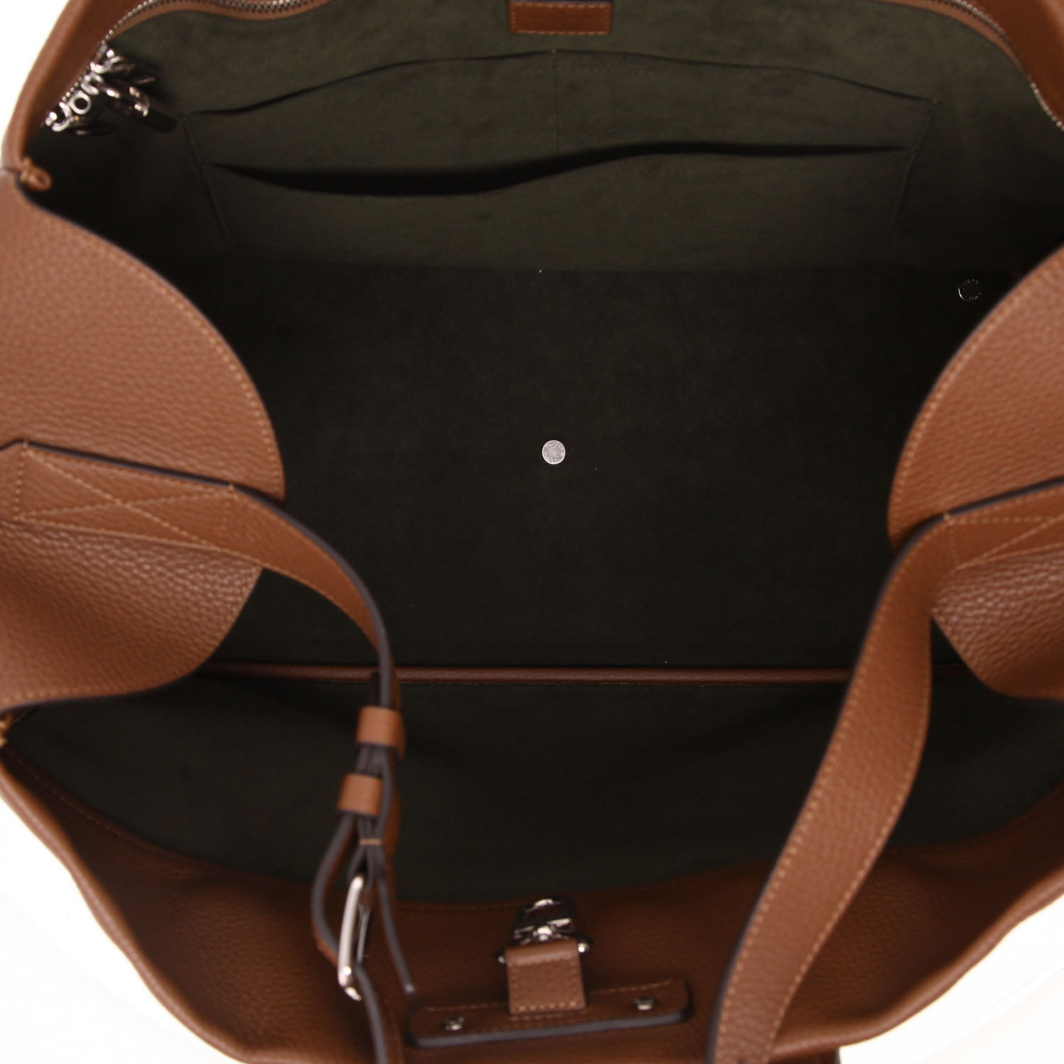 Louis Vuitton  Armand travel bag  in brown leather taurillon clémence - Detail D3