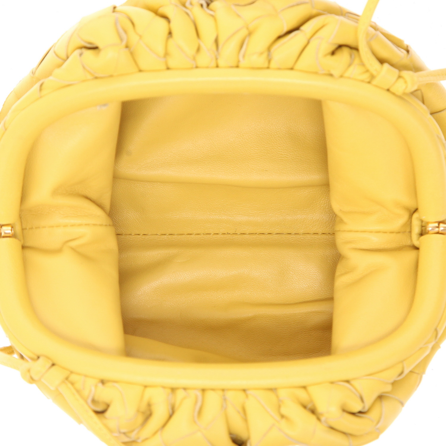 Bottega Veneta  Pouch mini  shoulder bag  in yellow intrecciato leather - Detail D3