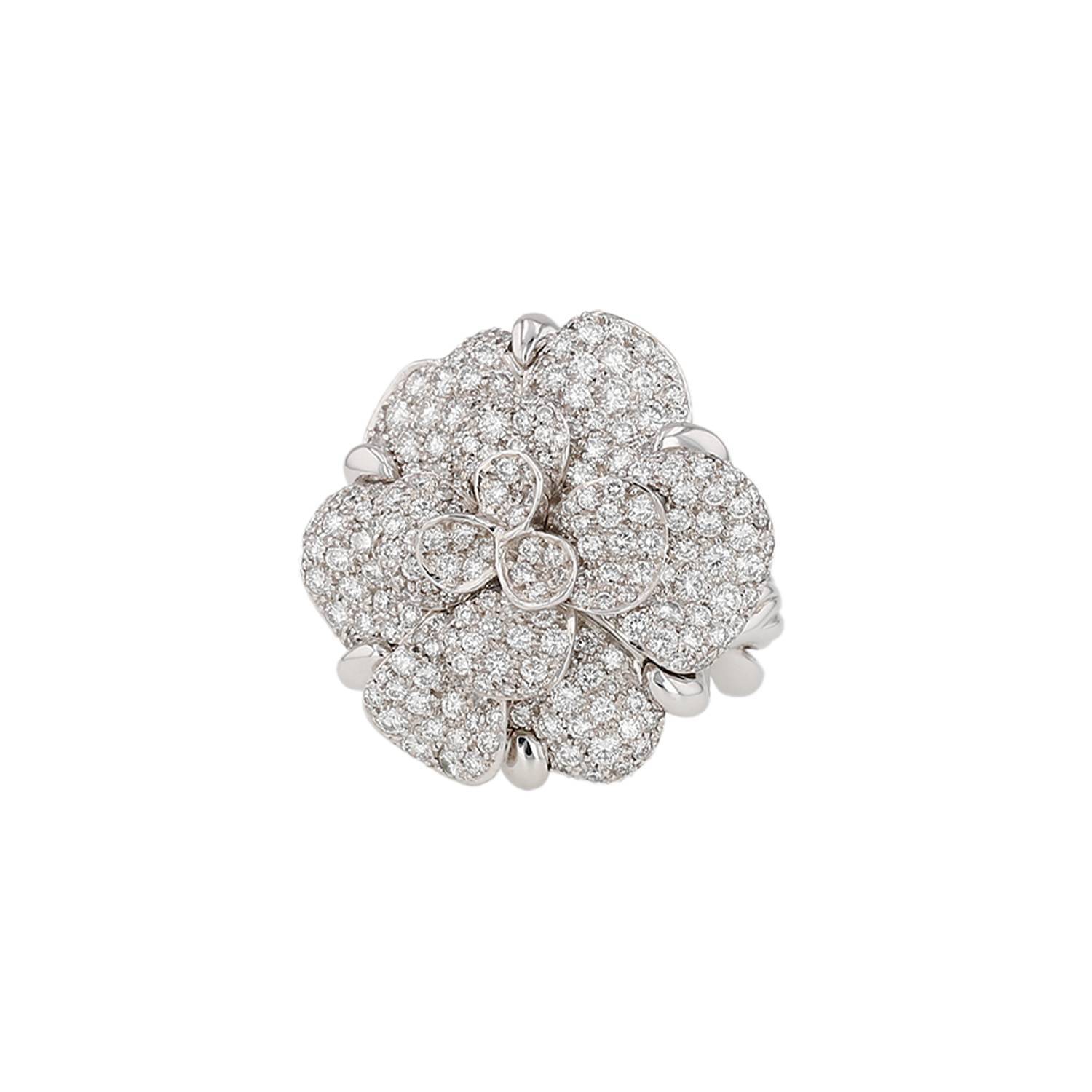Bague Chanel Camelia Or Blanc Diamants Occasion Bague Chanel Camelia Or Blanc Diamants Occasion