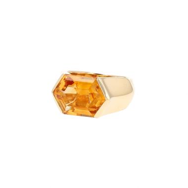 Bague O.J. Perrin  en or jaune, citrine et saphirs