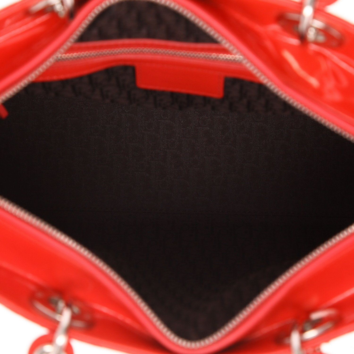 Bolso de mano Dior  Lady Dior en charol rojo - Detail D3