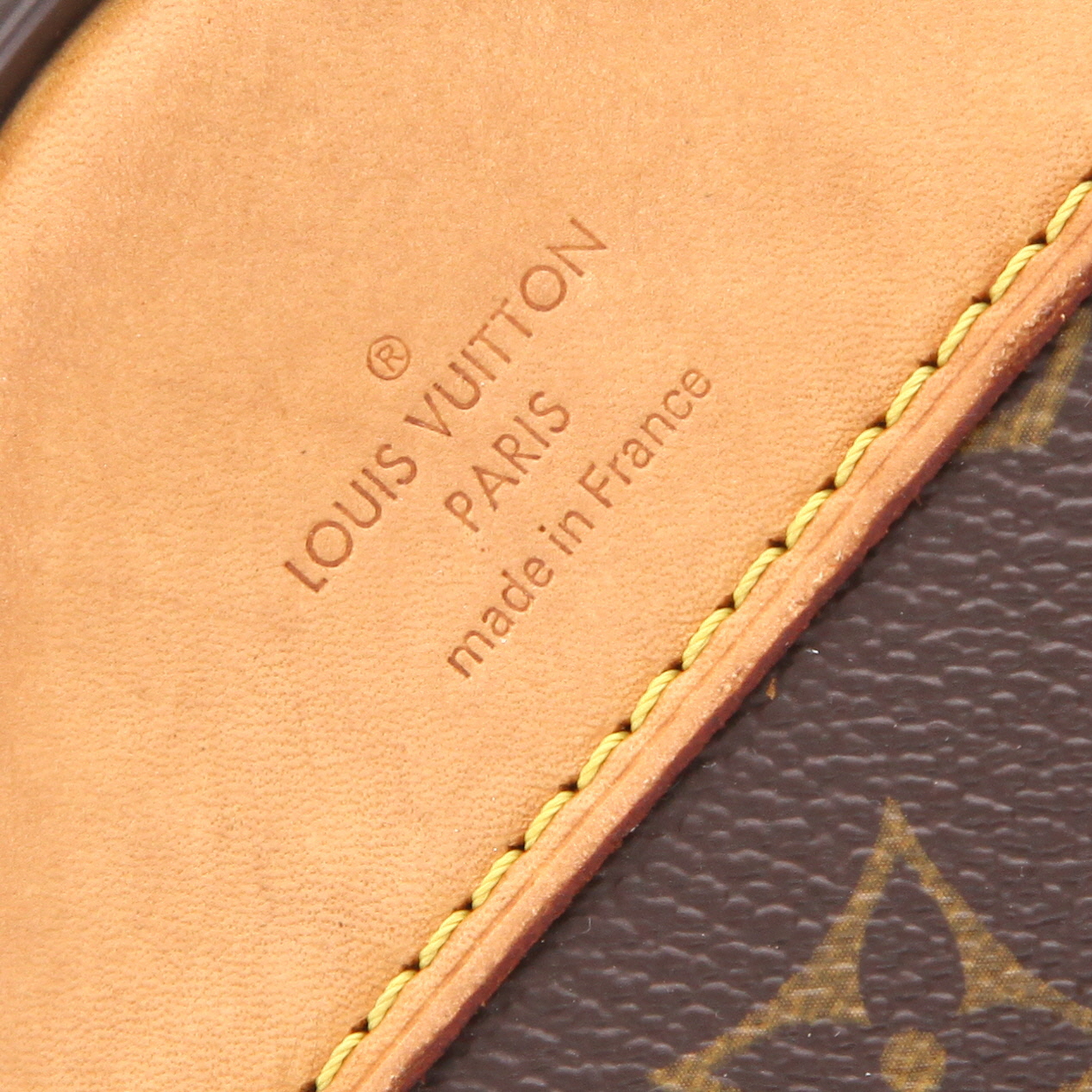 Maleta Louis Vuitton  Pegase en lona Monogram marrón y cuero natural - Detail D2