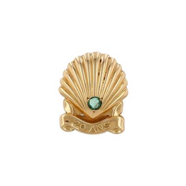 Cartier breastplate button in yellow gold and emerald