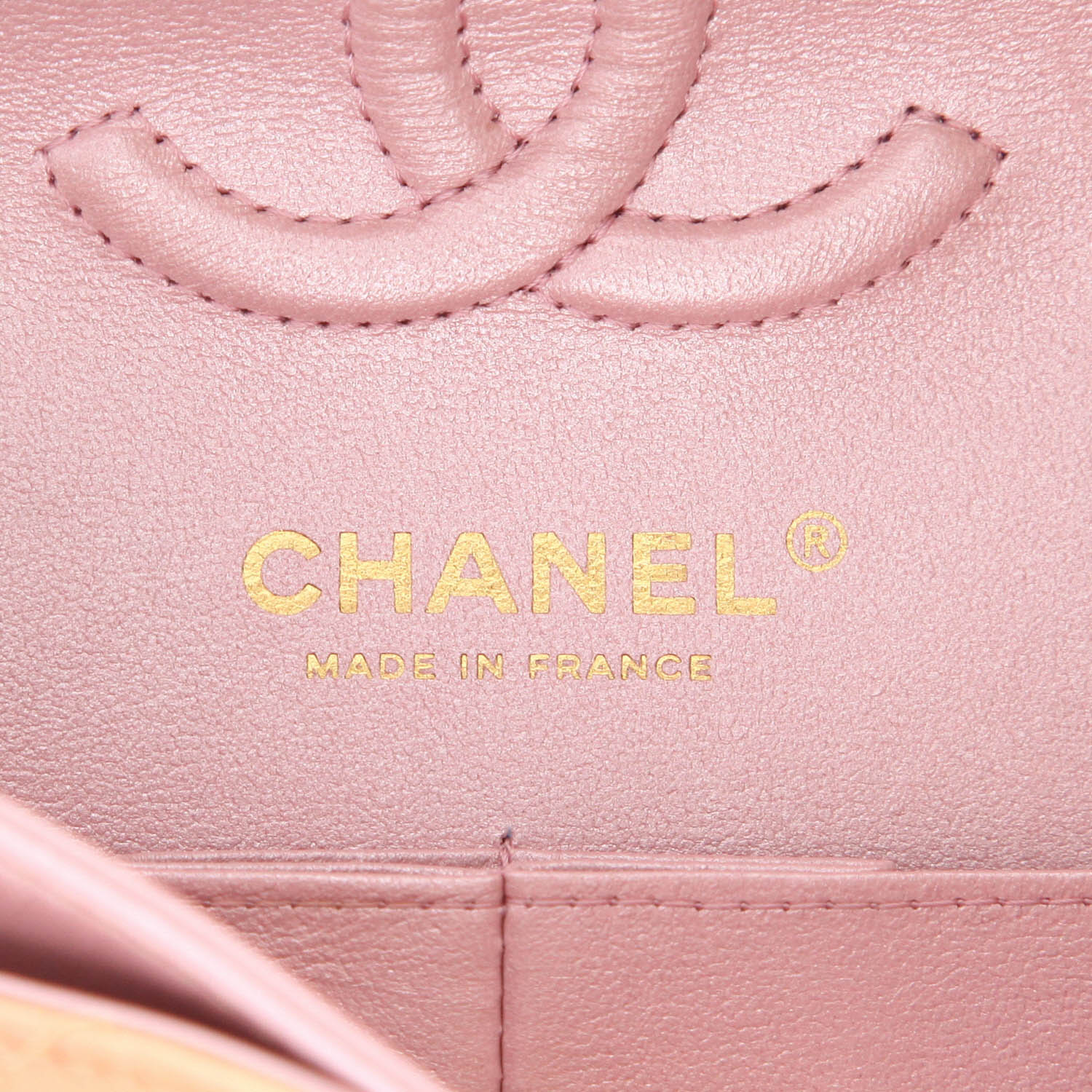 Chanel  Timeless Petit shoulder bag  in pink and yellow quilted leather - Detail D2