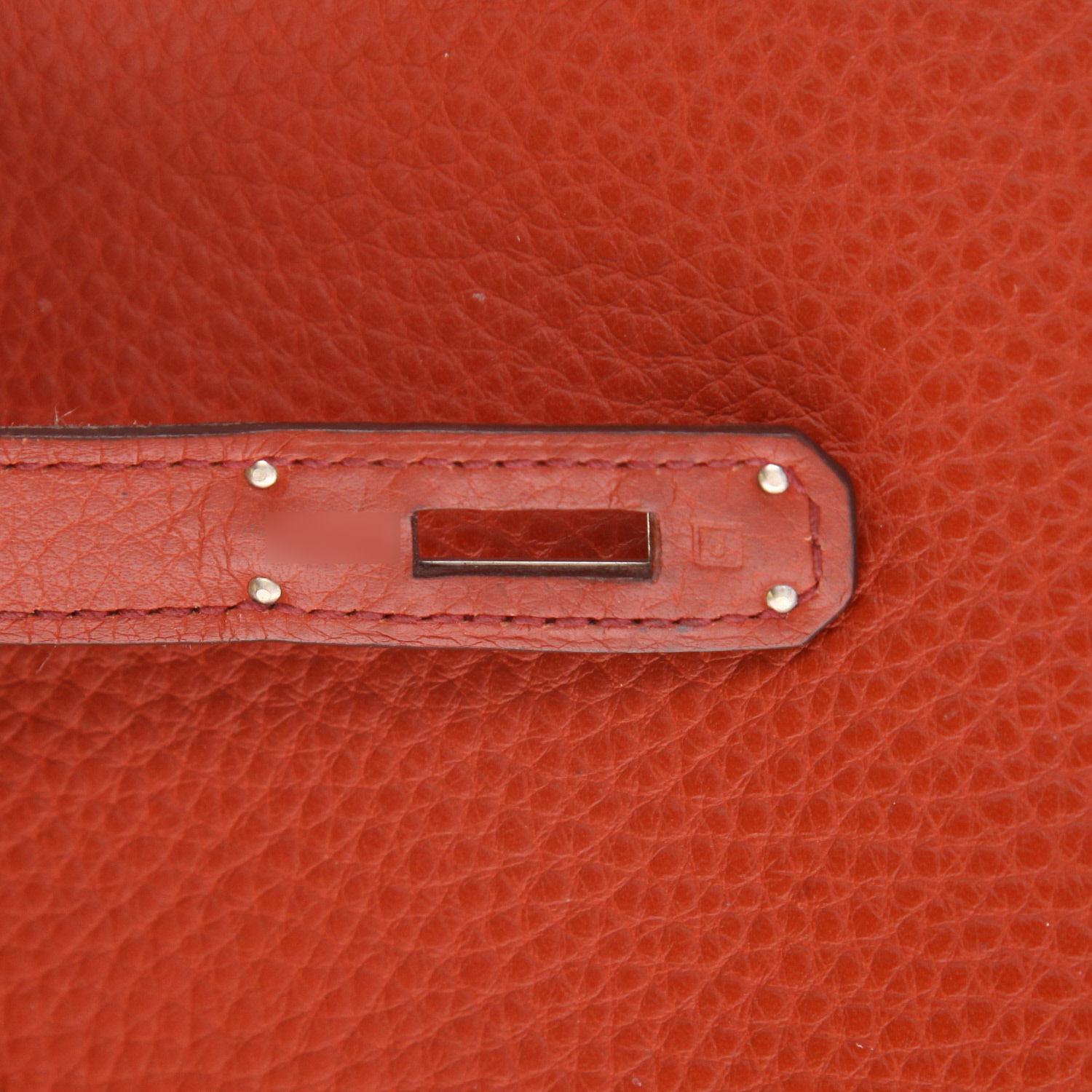 Hermès  Birkin 30 cm handbag  in red togo leather - Detail D4