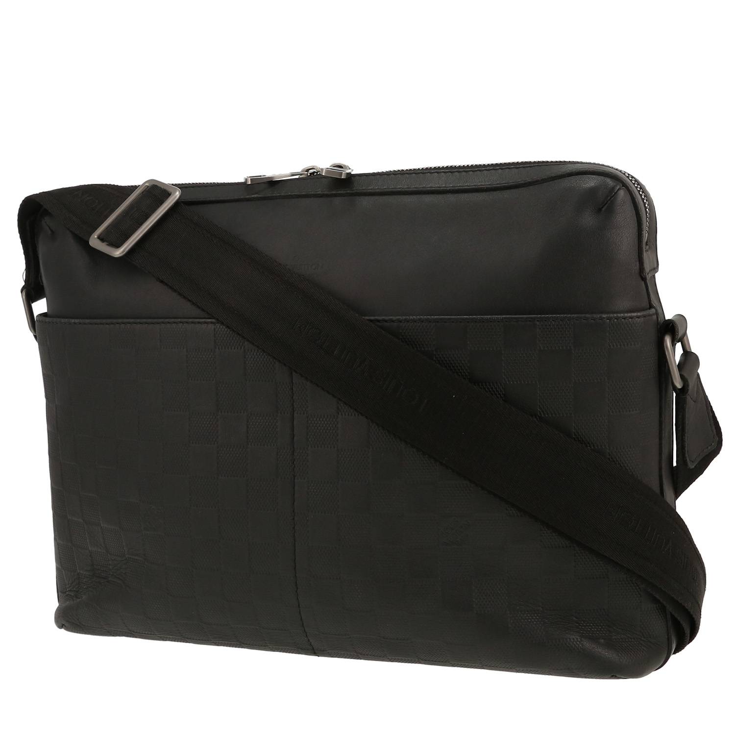Sac Messenger Louis Vuitton Damier Empreinte noir occasion Sac Messenger Louis Vuitton Damier Empreinte noir occasion