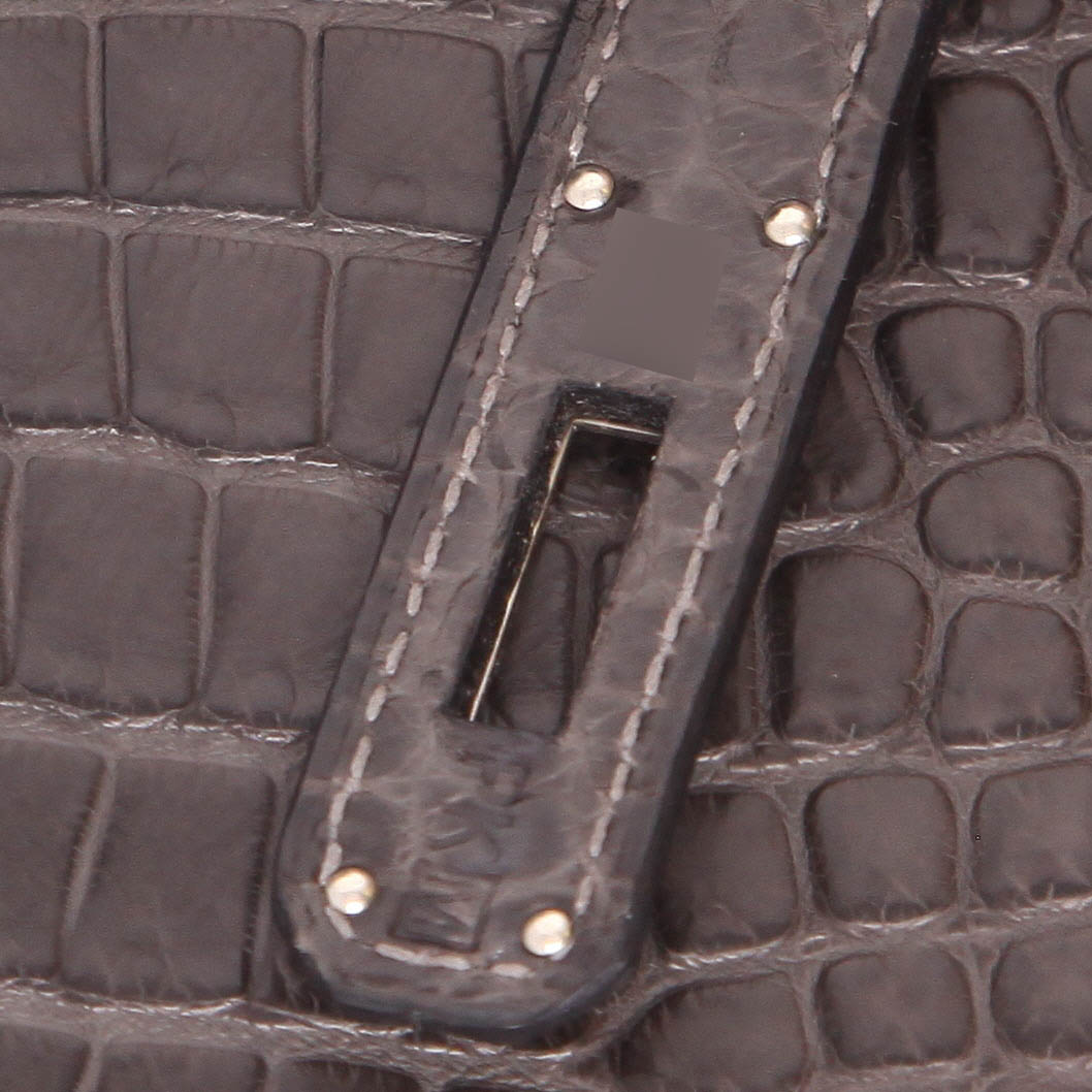 Bolso de mano Hermès  Birkin 30 cm en cocodrilo porosus gris antracita - Detail D4