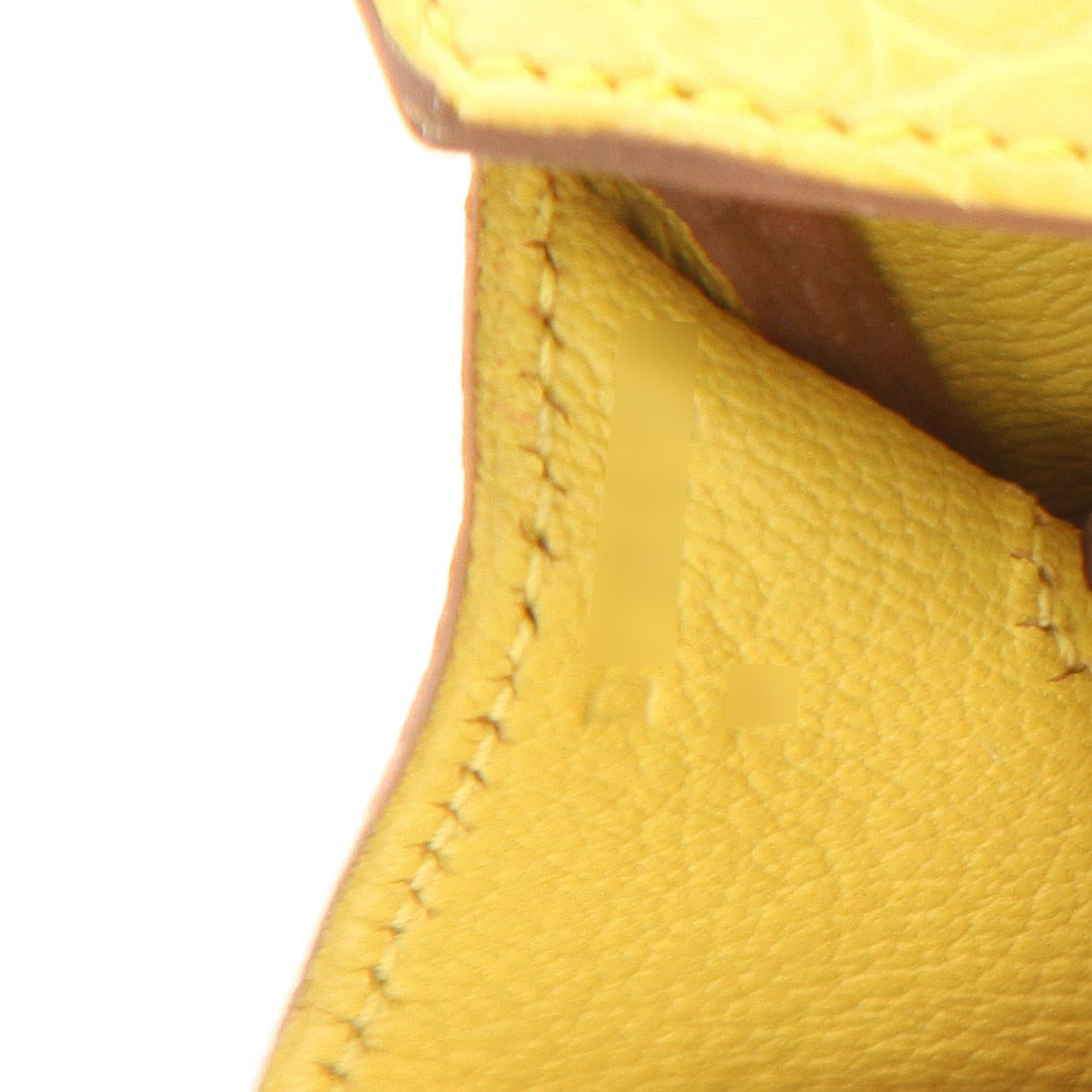 Bolso de mano Hermès  Birkin 35 cm en aligátor amarillo Mimosa - Detail D4