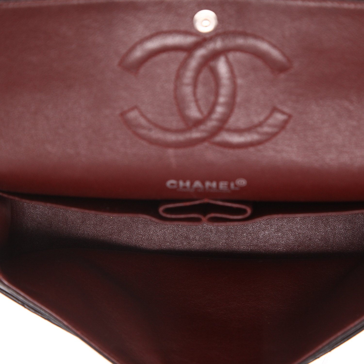 Sac à main Chanel  Timeless Classic en cuir matelassé noir - Detail D3