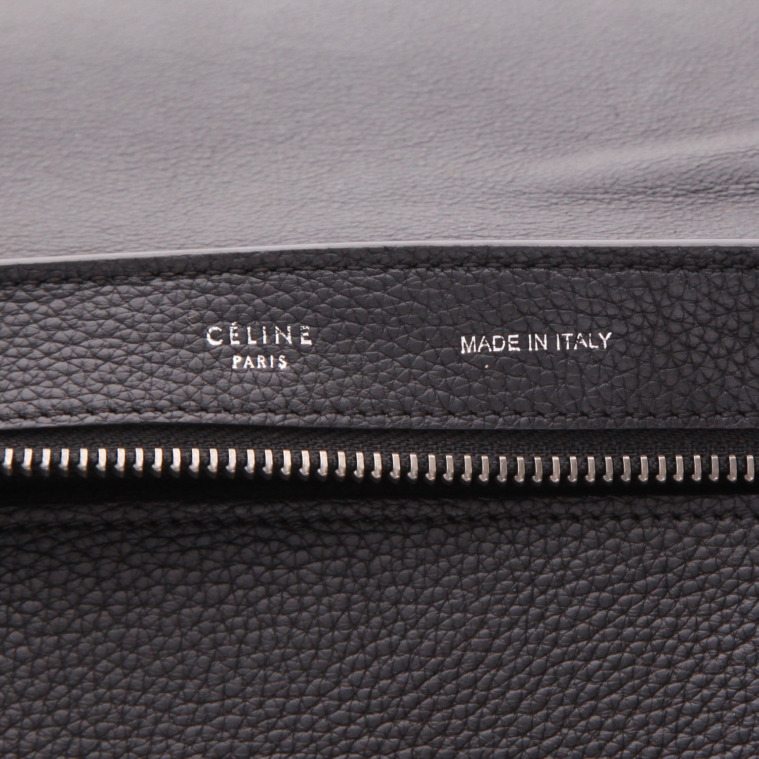 Celine  Trapeze handbag  in black leather  and black Veau velours - Detail D2