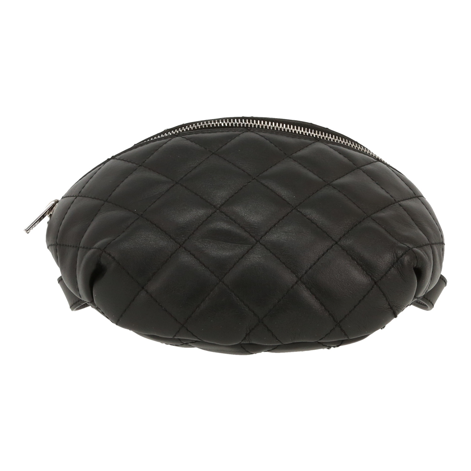 Bolsito-cinturón Chanel  Pochette ceinture en cuero acolchado negro - Detail D1