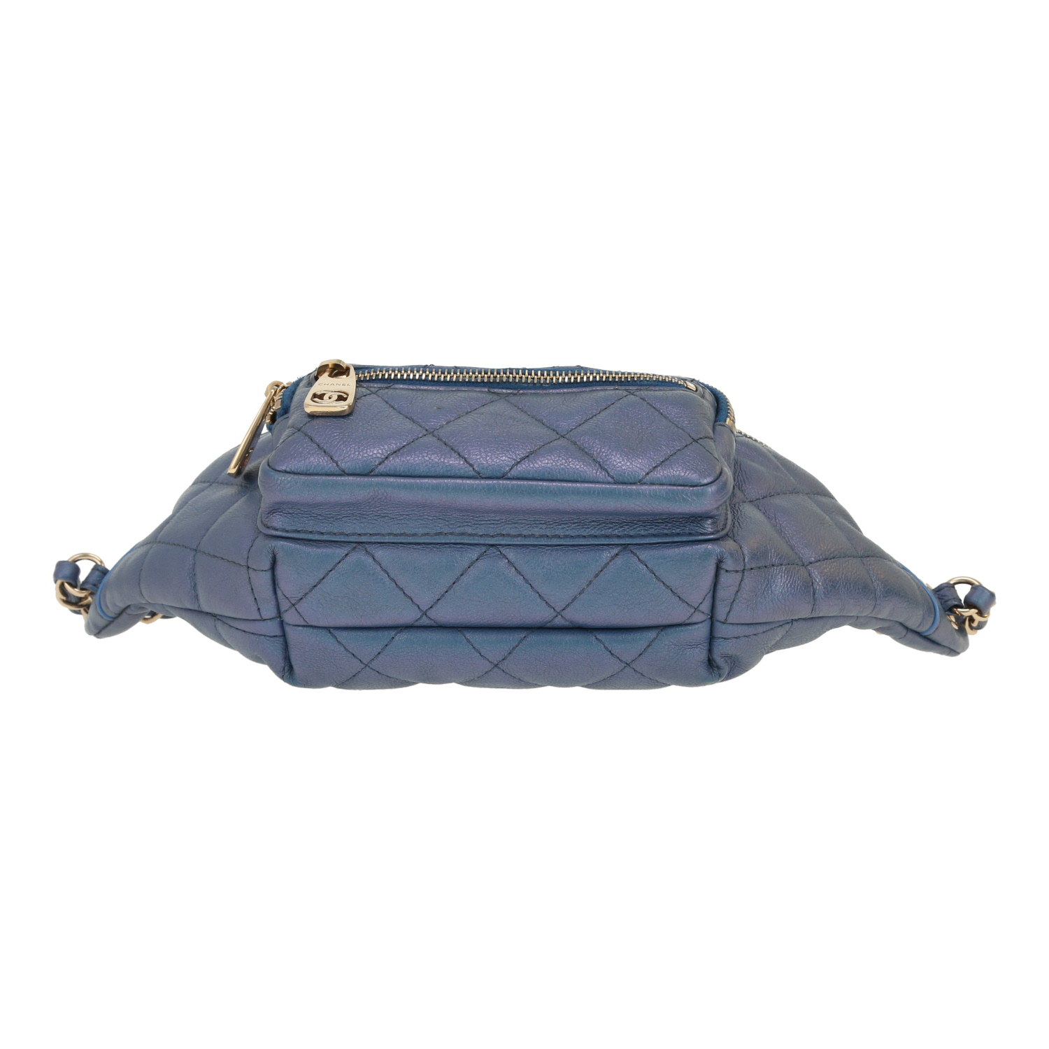 Chanel   clutch-belt  in blue quilted iridescent leather - Detail D1