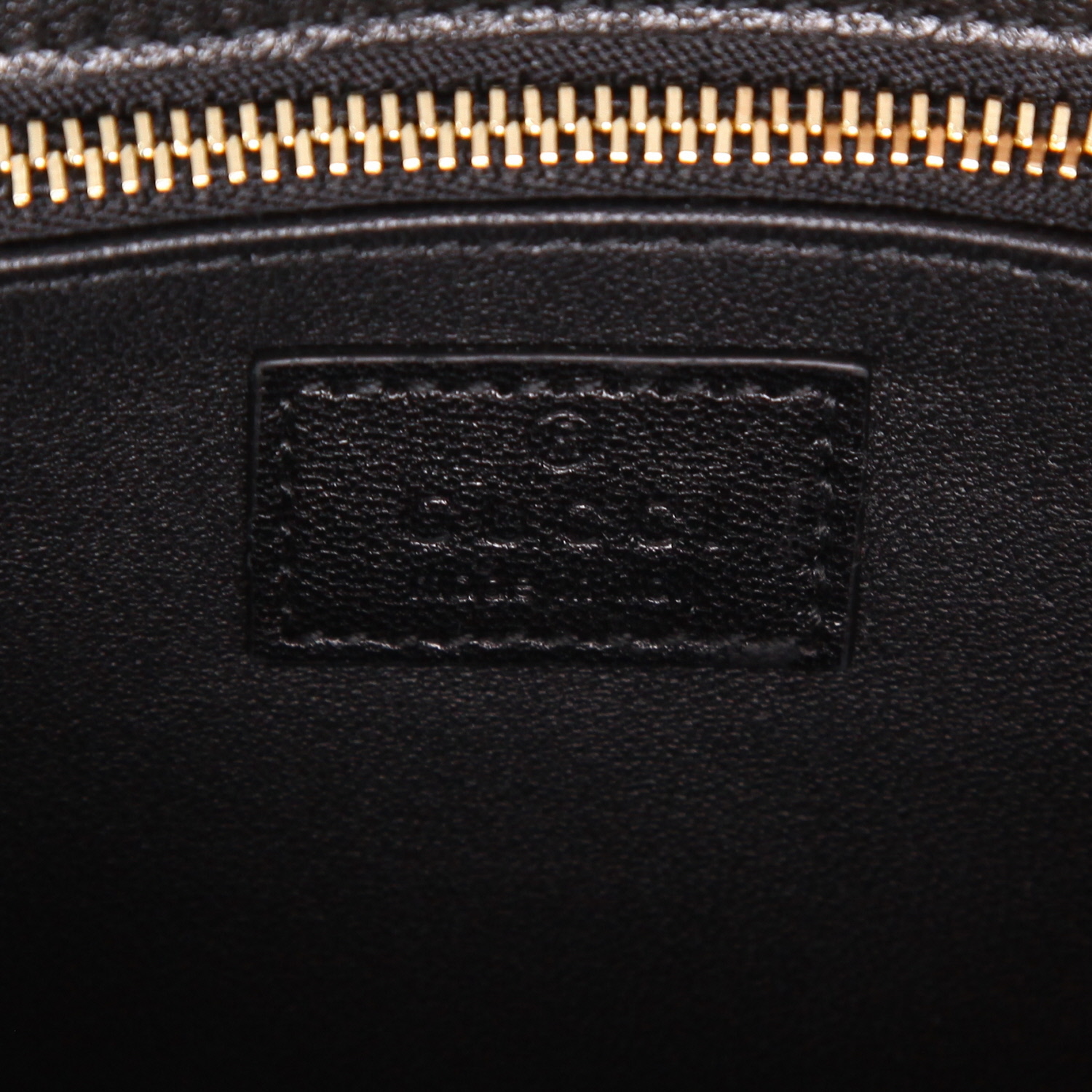 Bolso bandolera Gucci  1955 Horsebit en cuero liso negro y piel volteada blanca - Detail D2