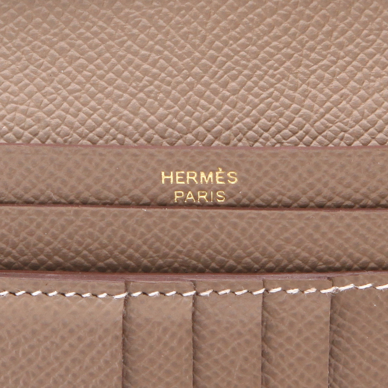 Portafoglio Hermès Bearn in pelle Epsom Étoupe color paglia - Detail D2