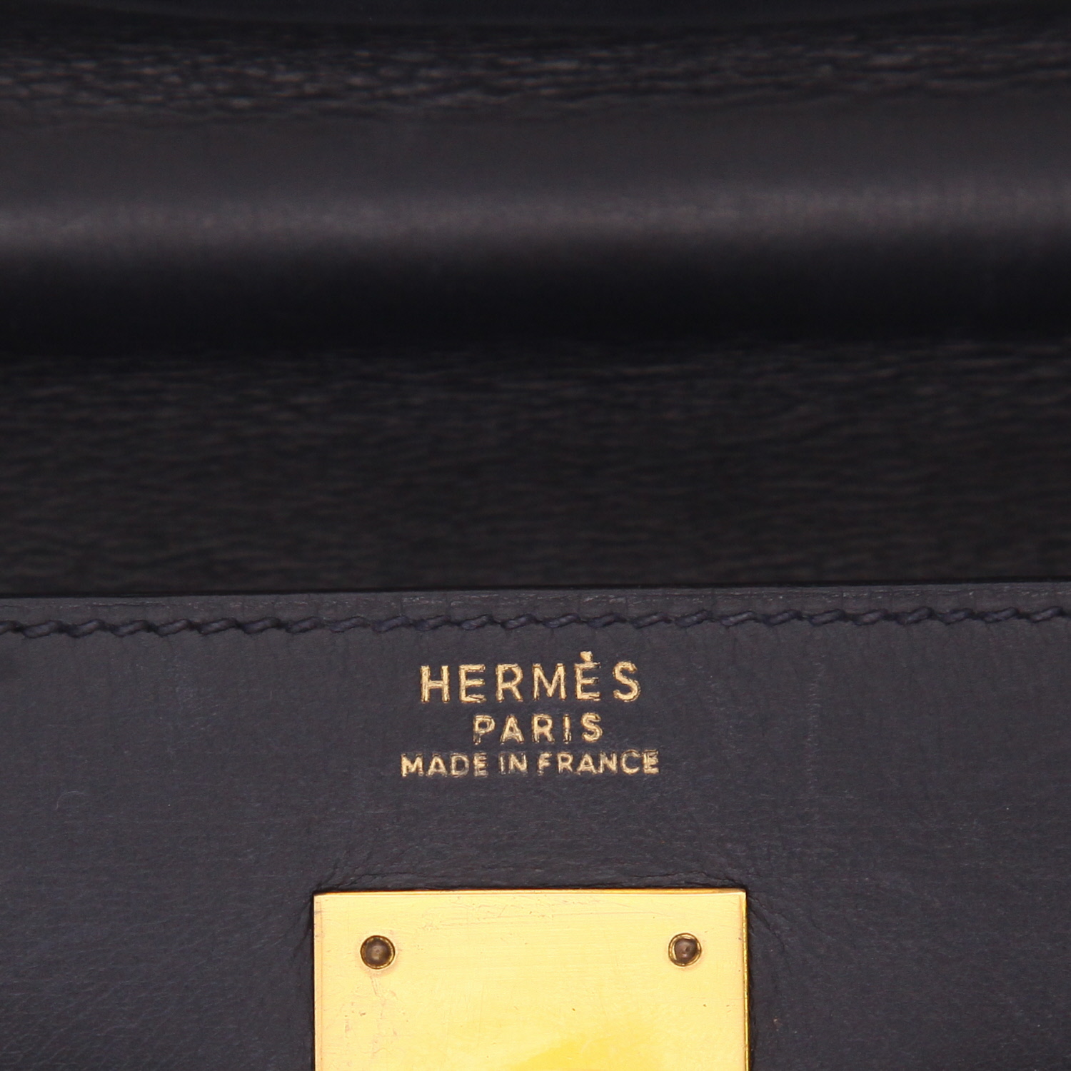 Borsa Hermès  Kelly 32 cm in pelle box blu marino - Detail D2