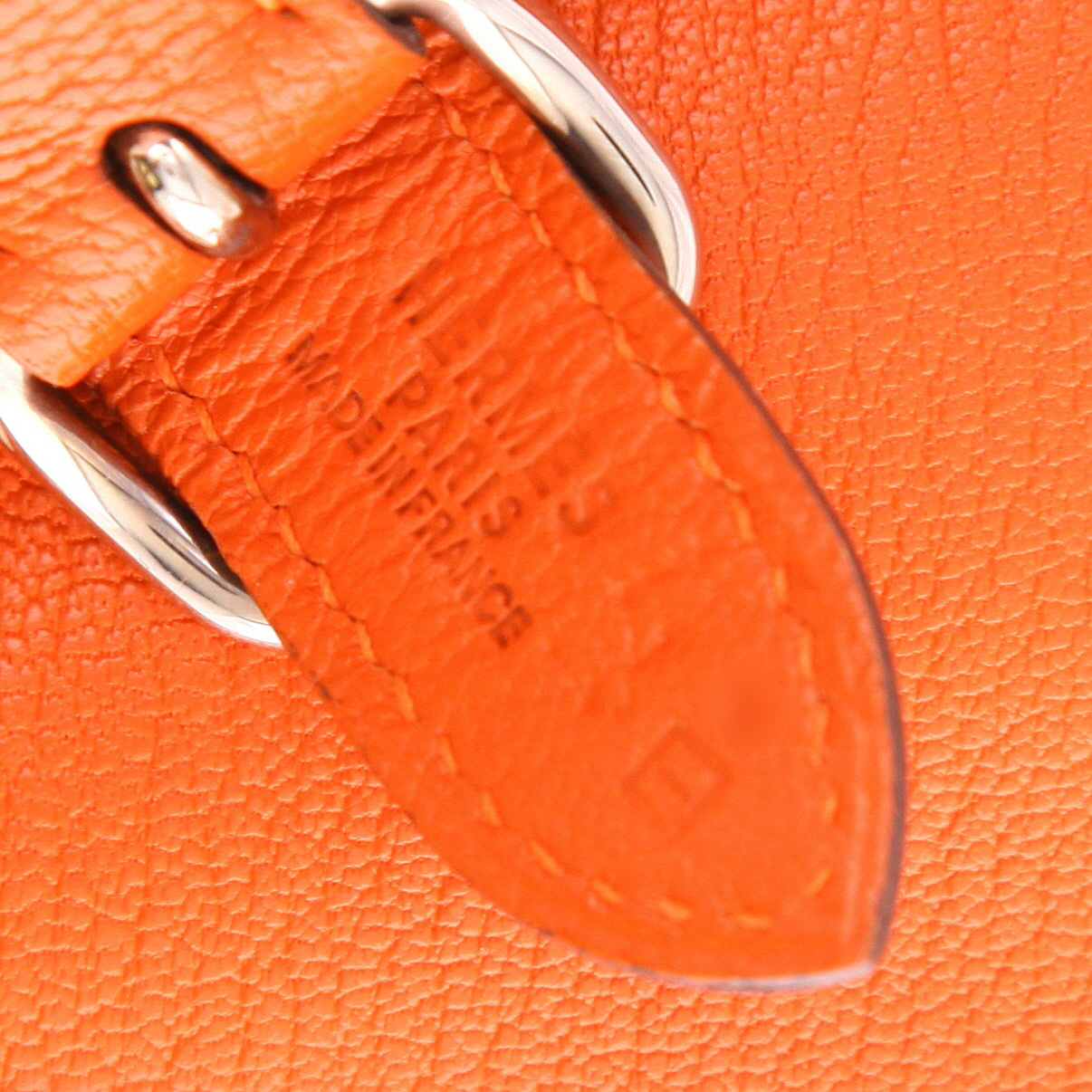Hermès  Trim small model  handbag  in orange Mysore leather - Detail D2